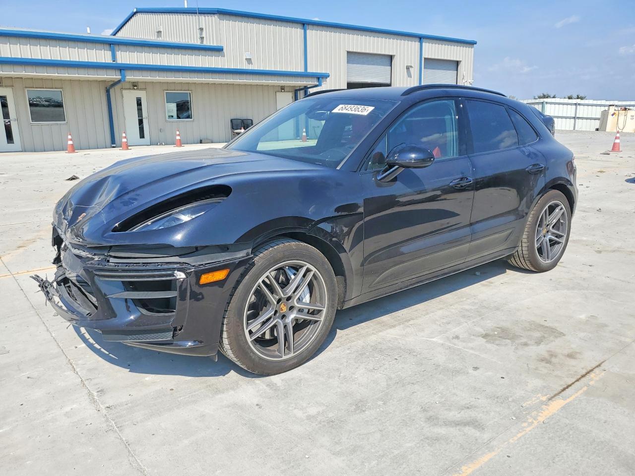 2021 Porsche Macan, Turbo