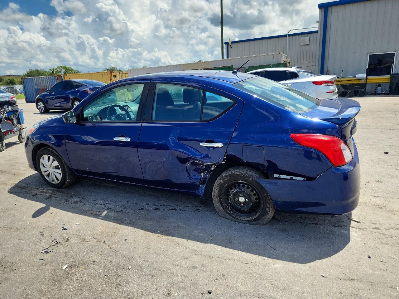 2019 Nissan Versa, SV
