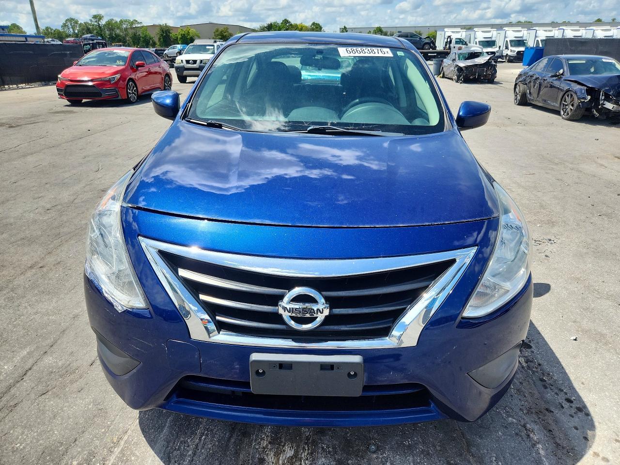 2019 Nissan Versa, SV