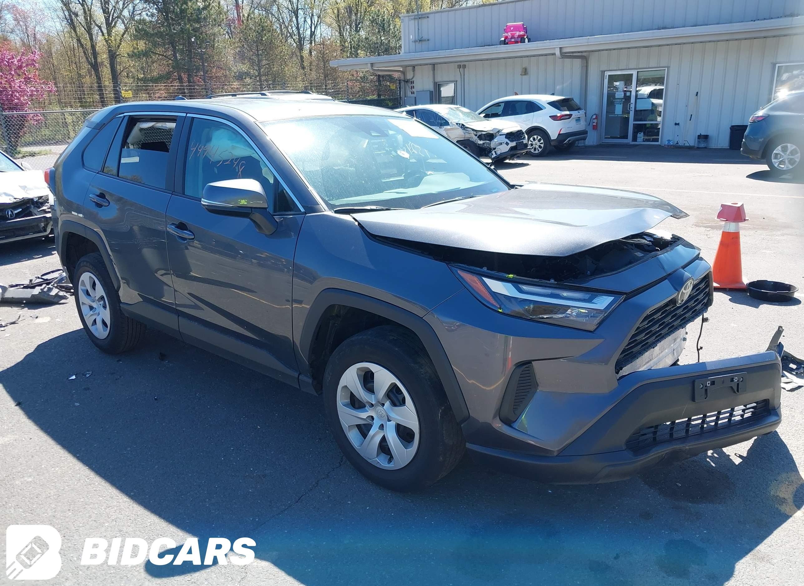 2025 Toyota RAV4, LE