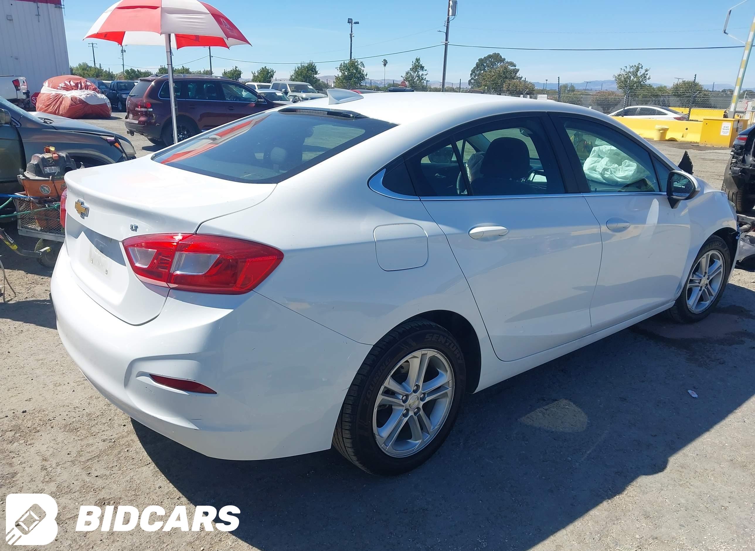 2017 Chevrolet Cruze, Lt Auto
