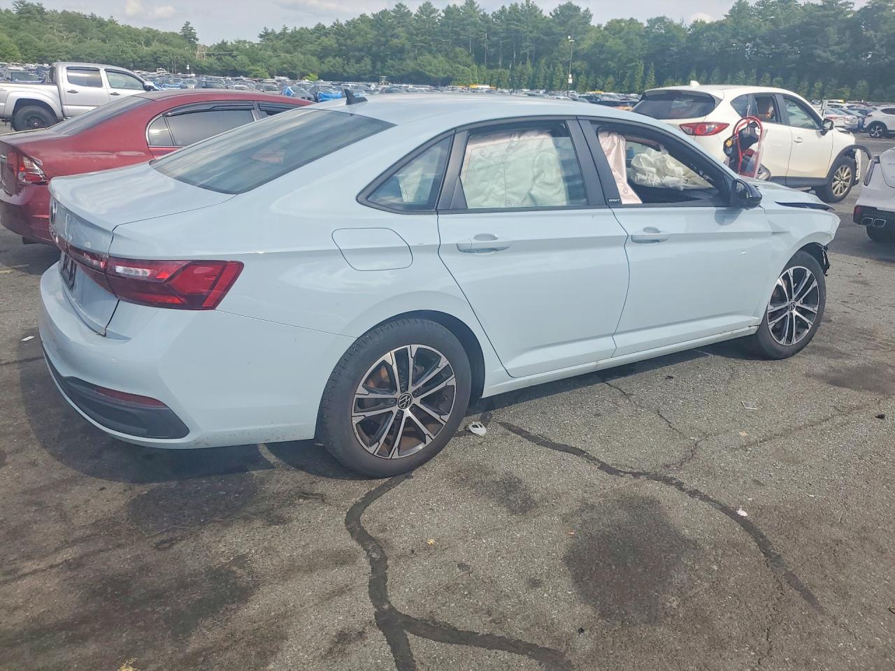 2025 Volkswagen Jetta, Sport