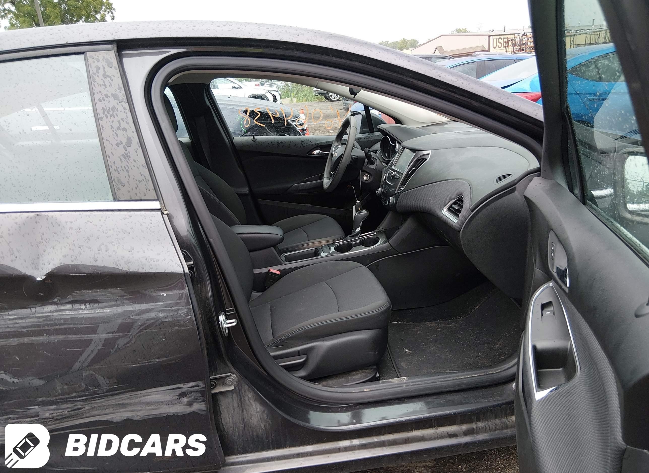 2017 Chevrolet Cruze, Lt Auto