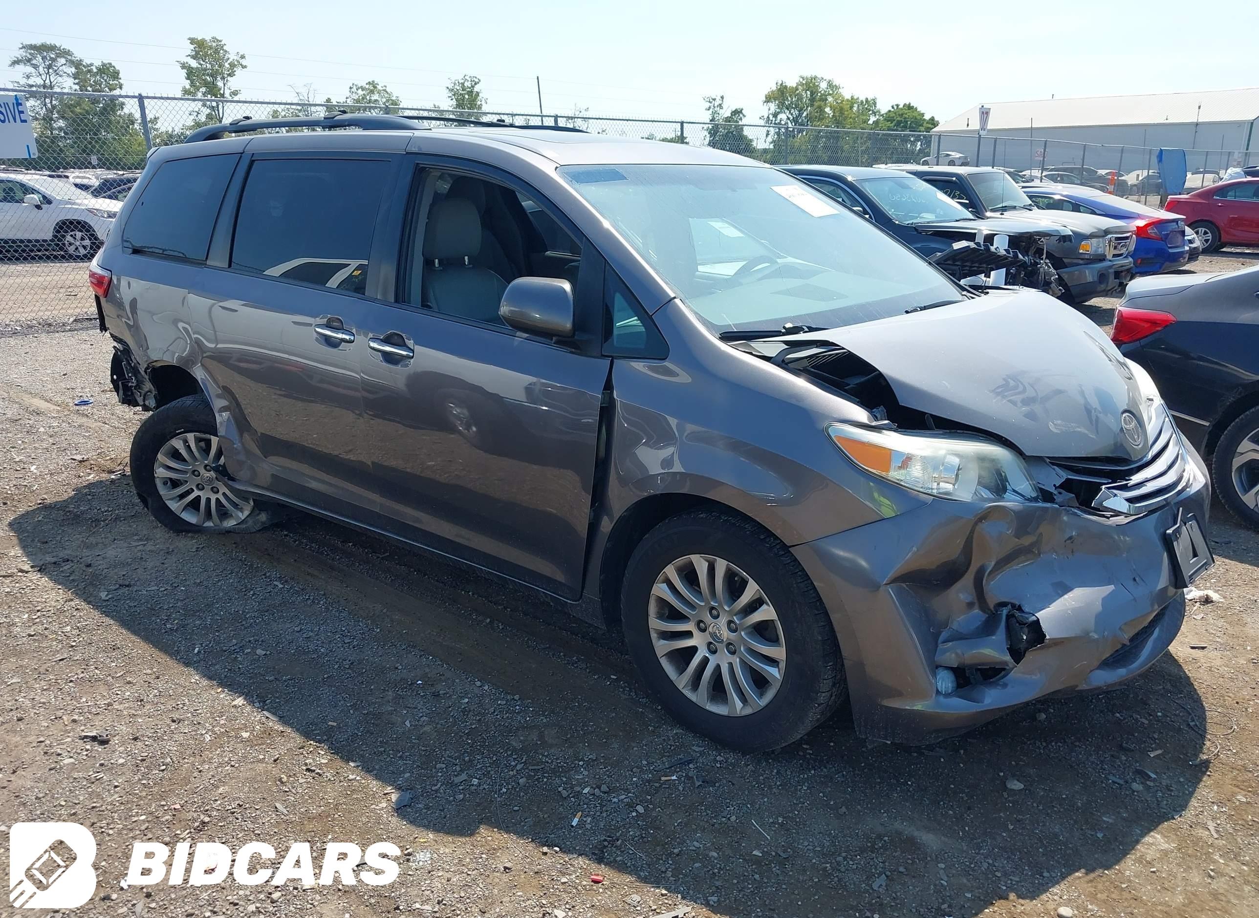 2016 Toyota Sienna, Xle 8 Pas...