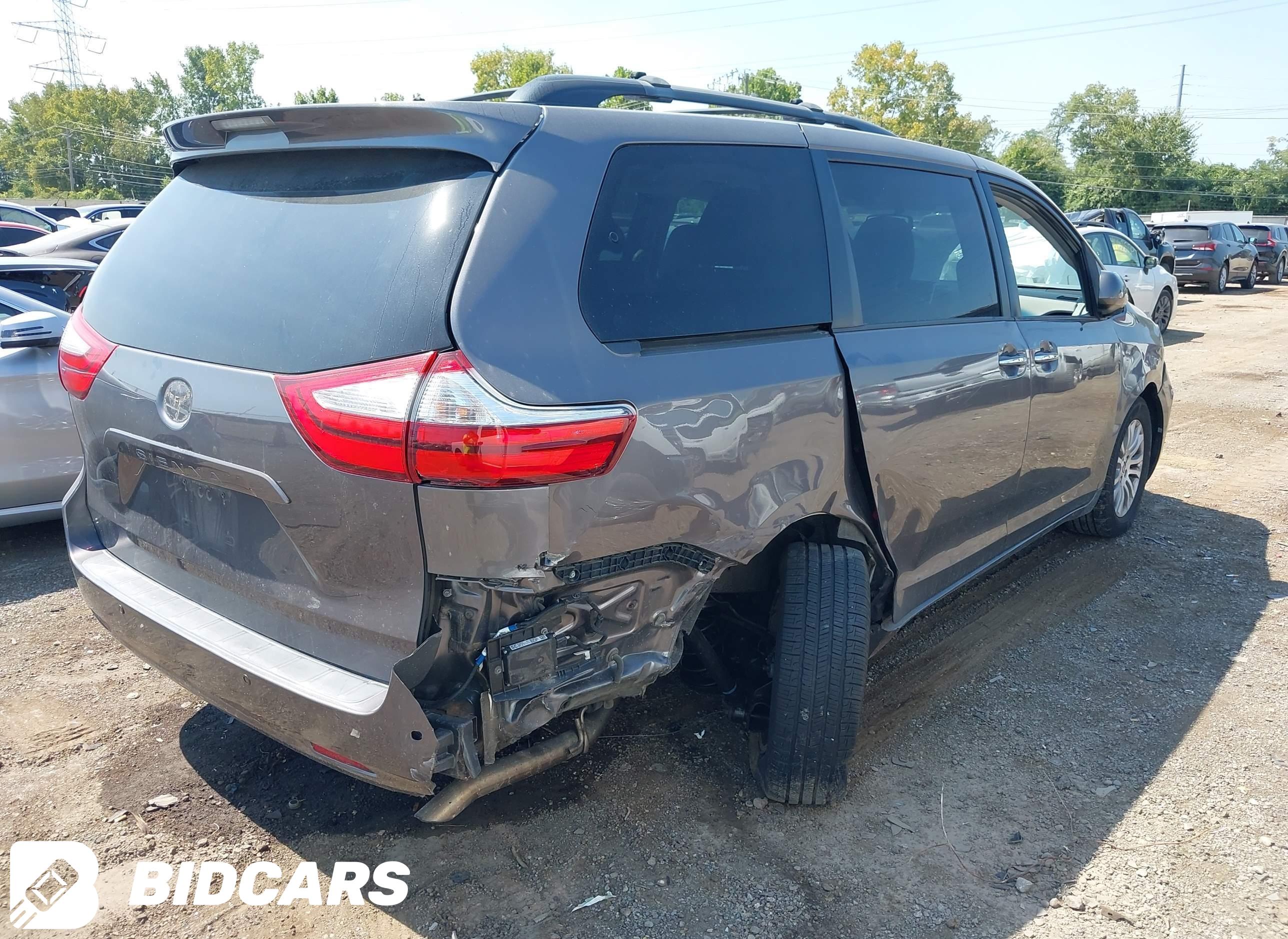2016 Toyota Sienna, Xle 8 Pas...