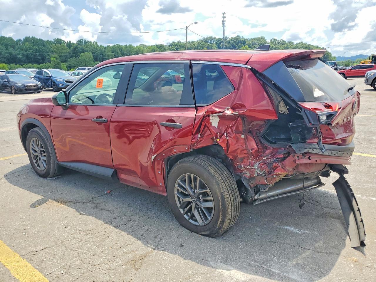 2023 Nissan Rogue, S