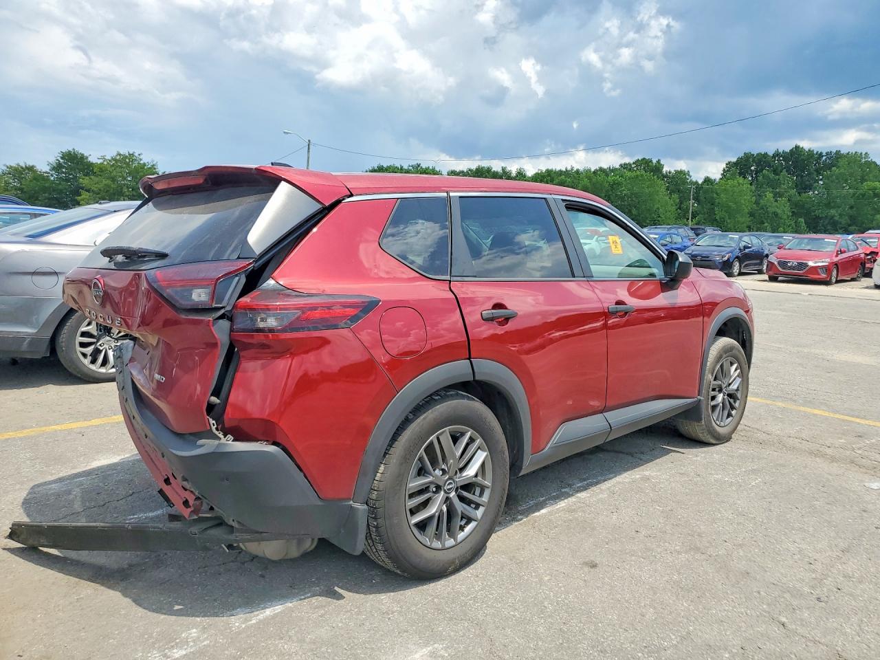 2023 Nissan Rogue, S