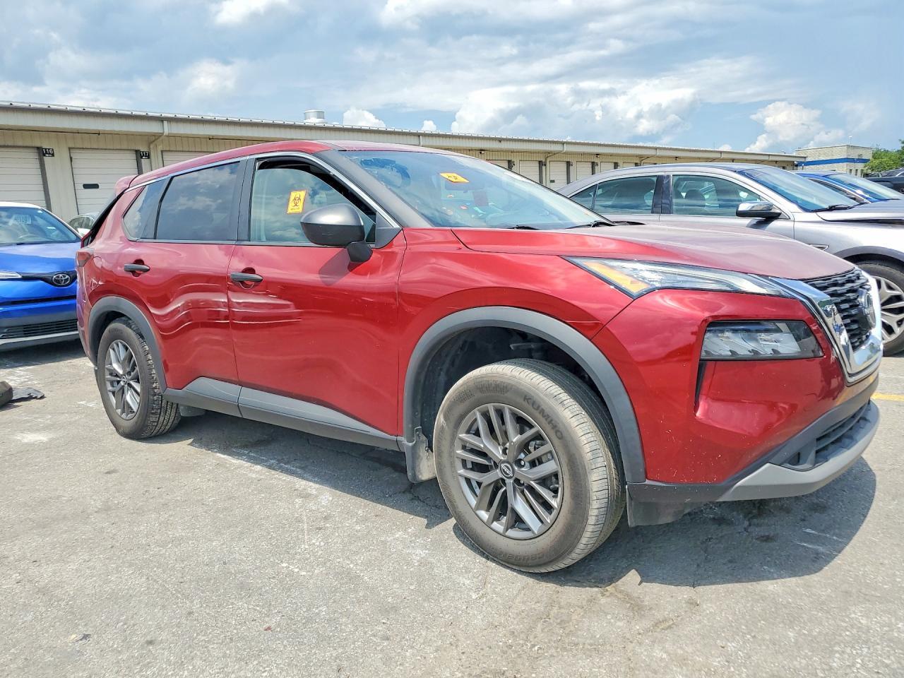 2023 Nissan Rogue, S
