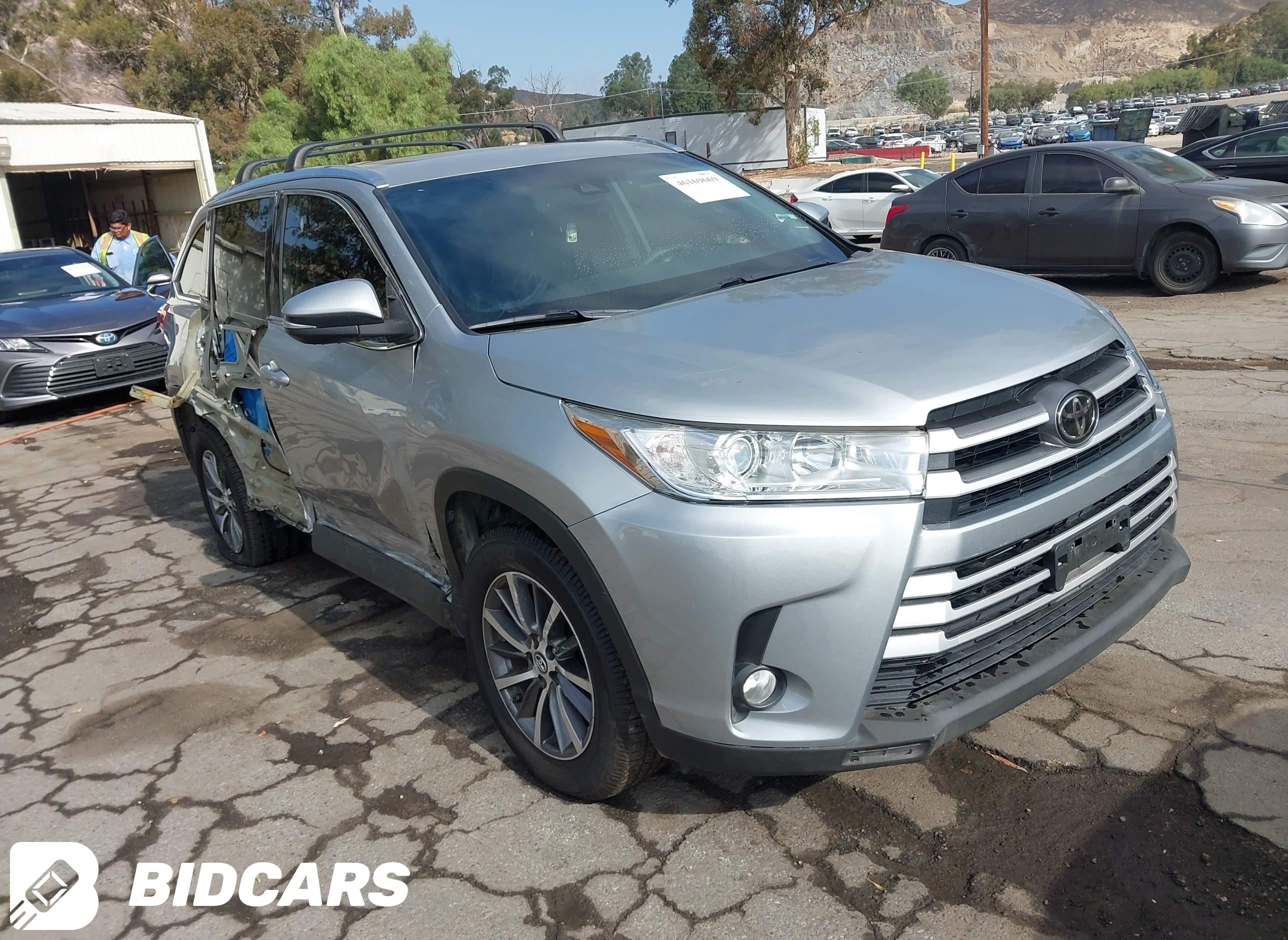 2019 Toyota Highlander, Xle