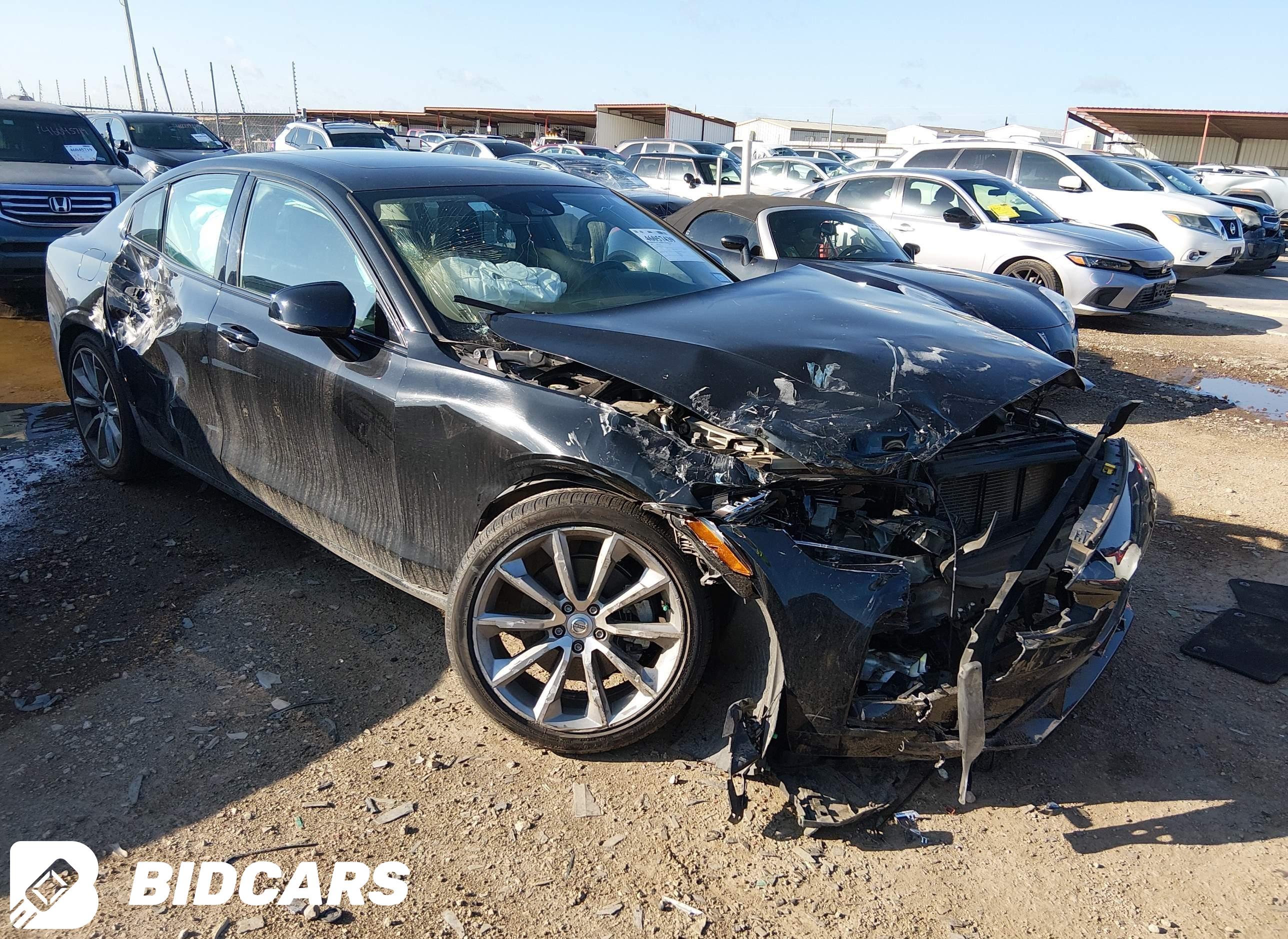 2021 Volvo S60, T5 Momentum