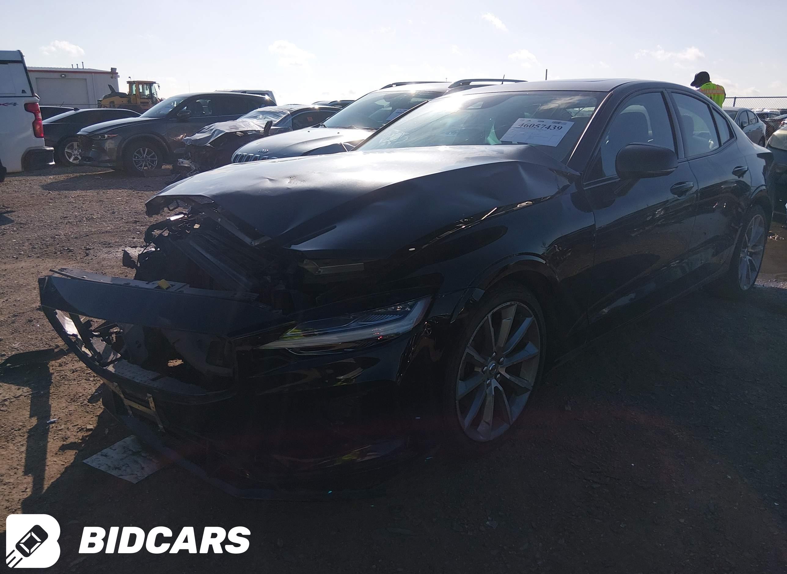 2021 Volvo S60, T5 Momentum