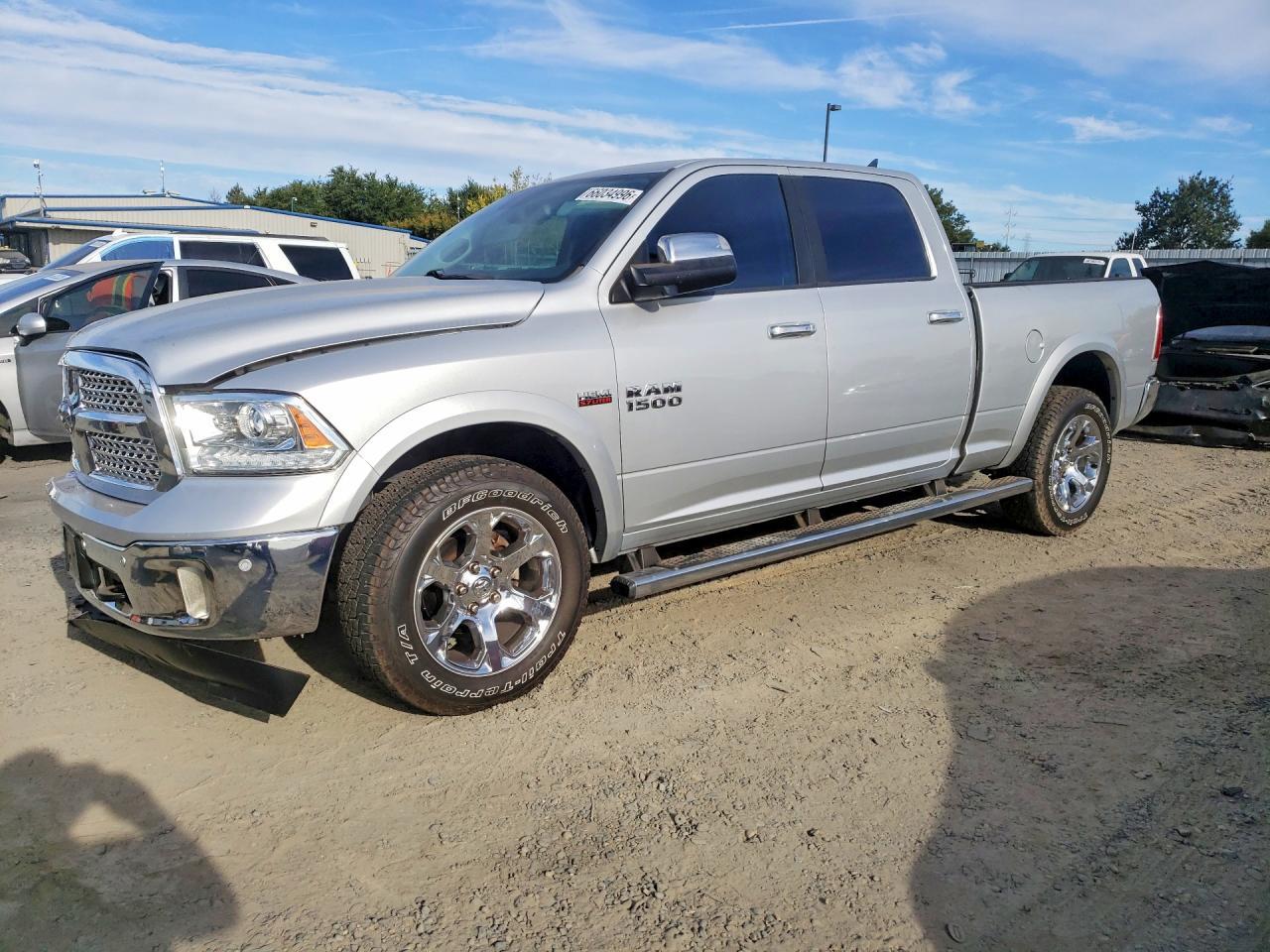 2017 RAM 1500, Laramie