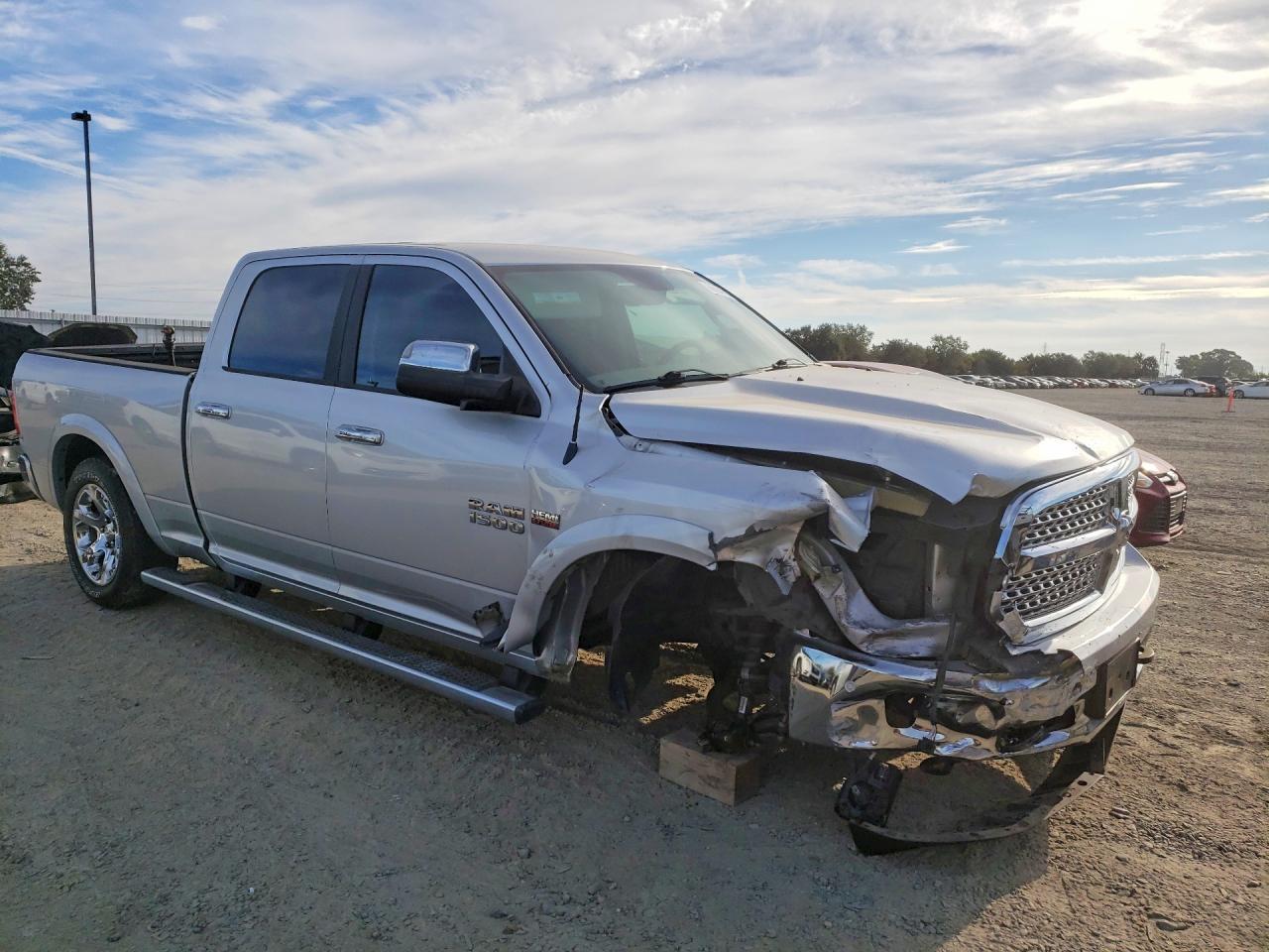 2017 RAM 1500, Laramie