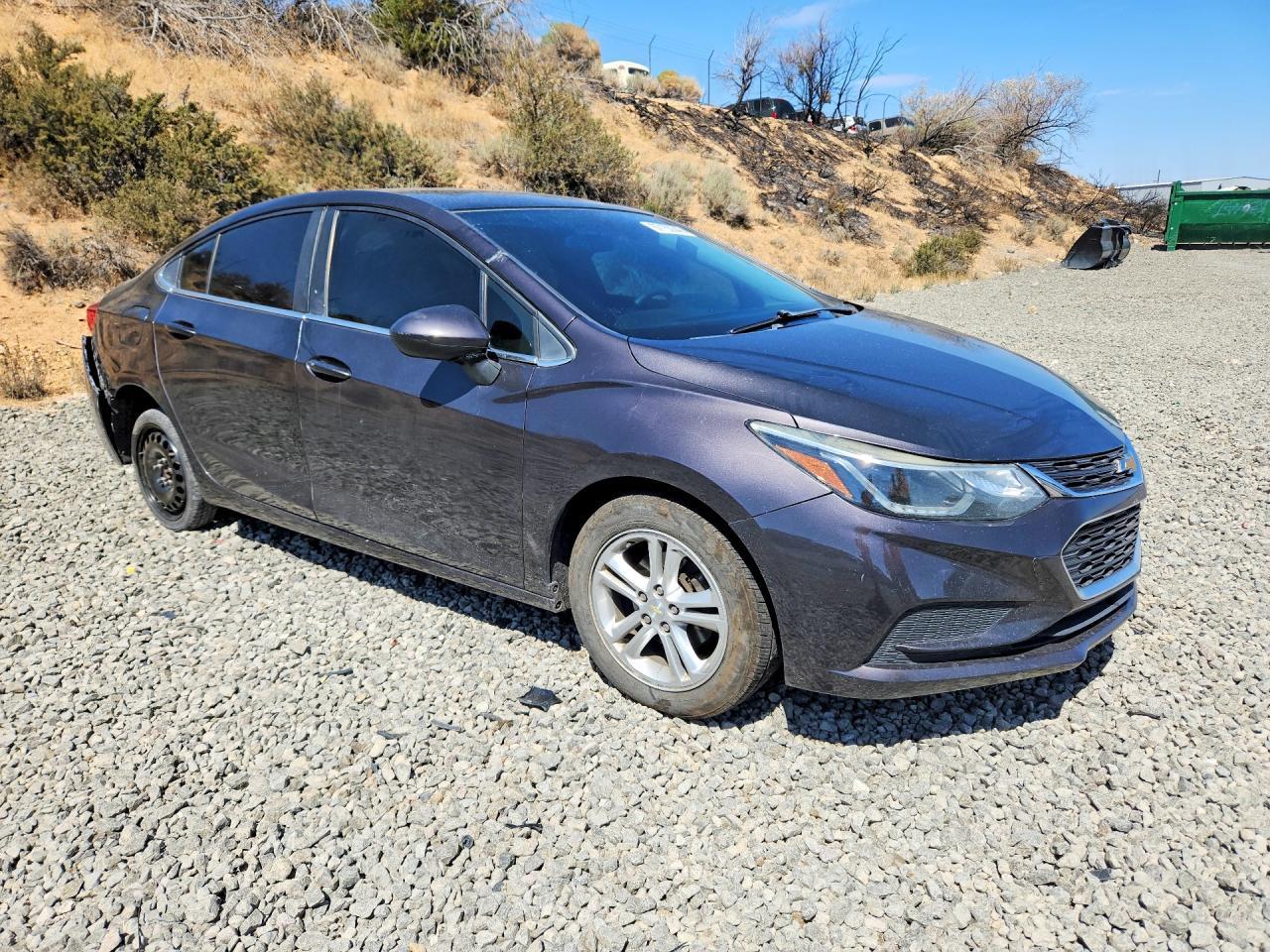 2017 Chevrolet Cruze, LT