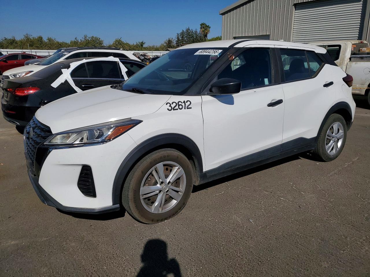 2021 Nissan Kicks, S