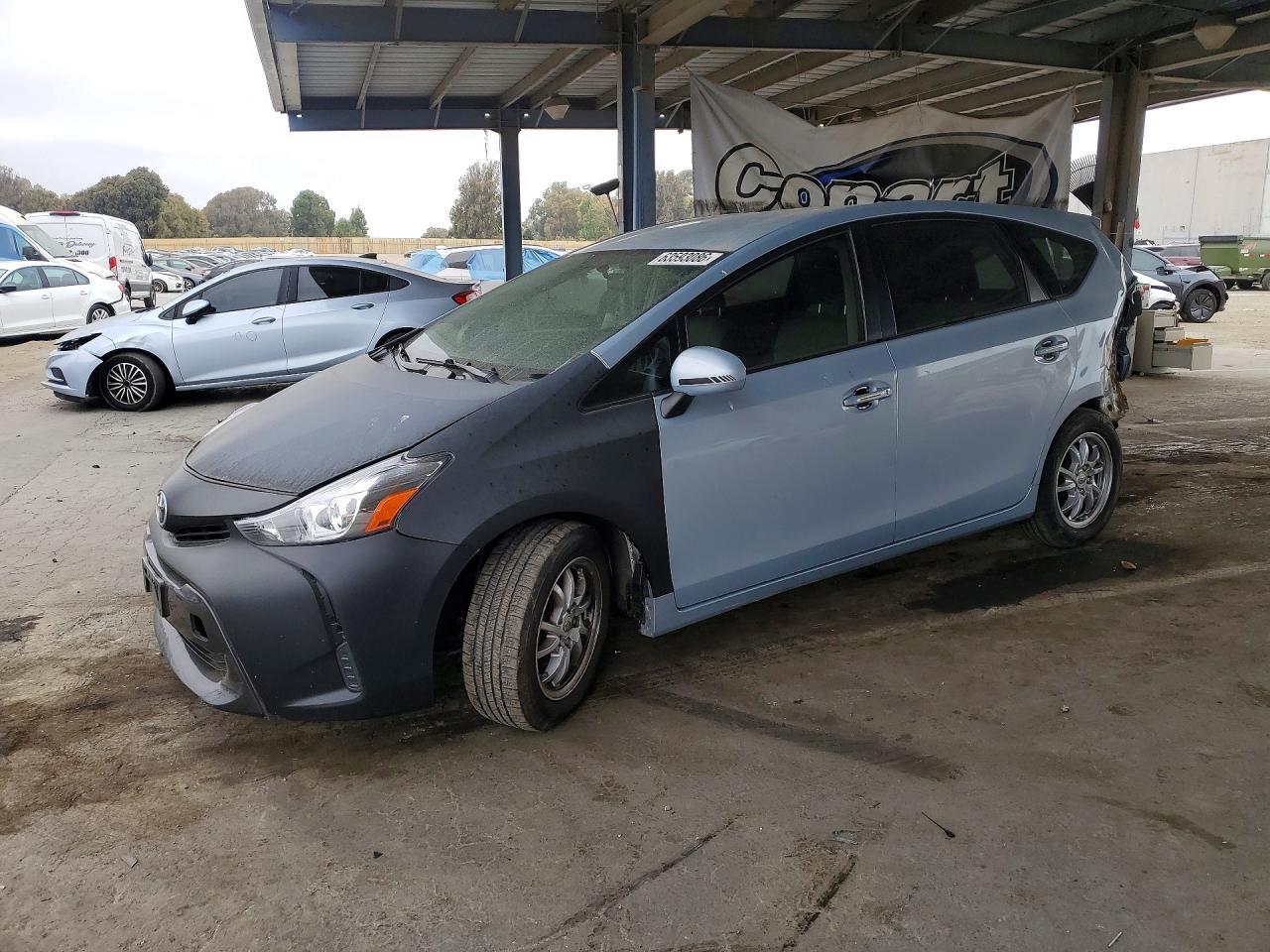 2016 Toyota Prius, Two