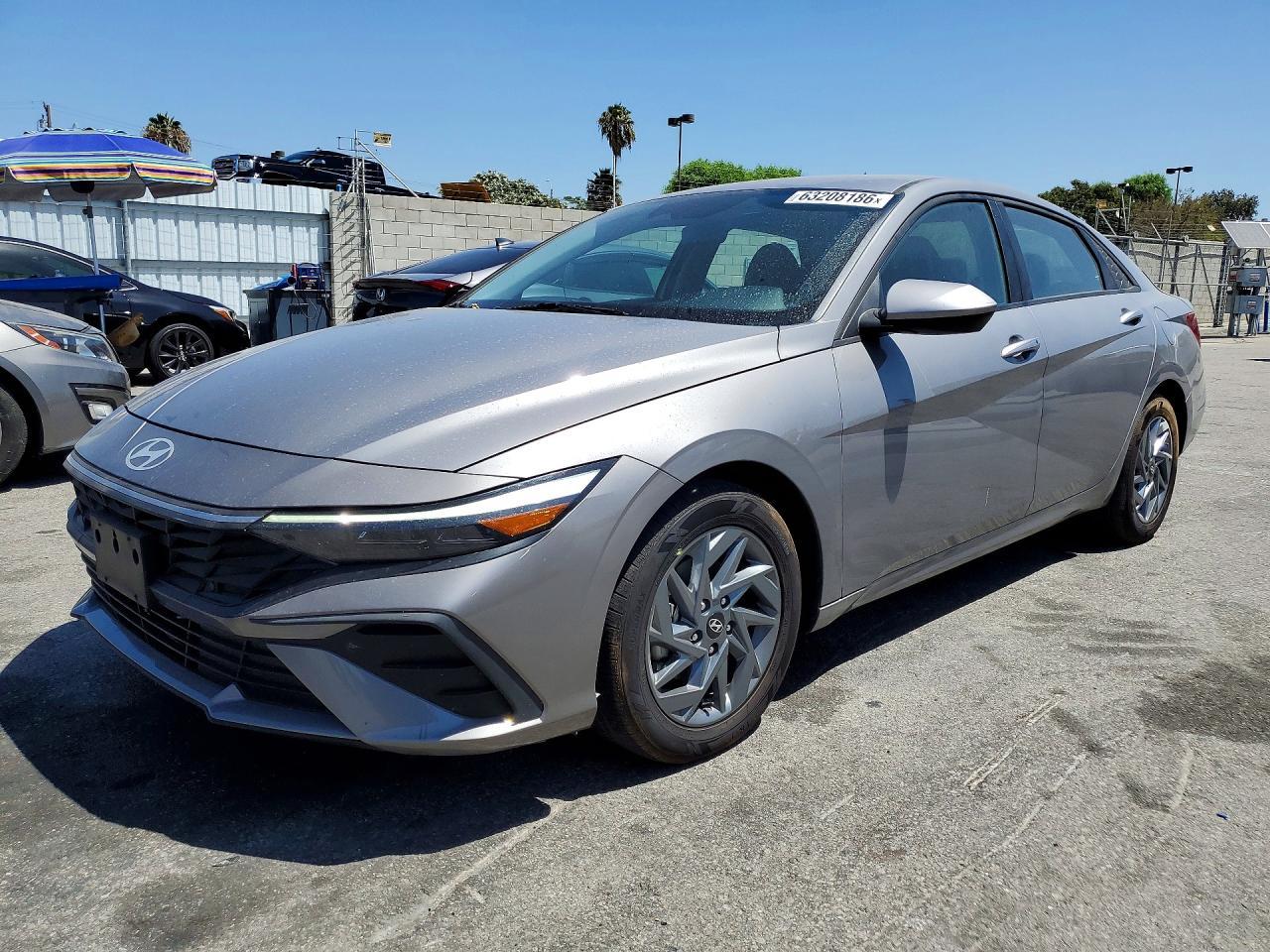 2024 Hyundai Elantra, Sel
