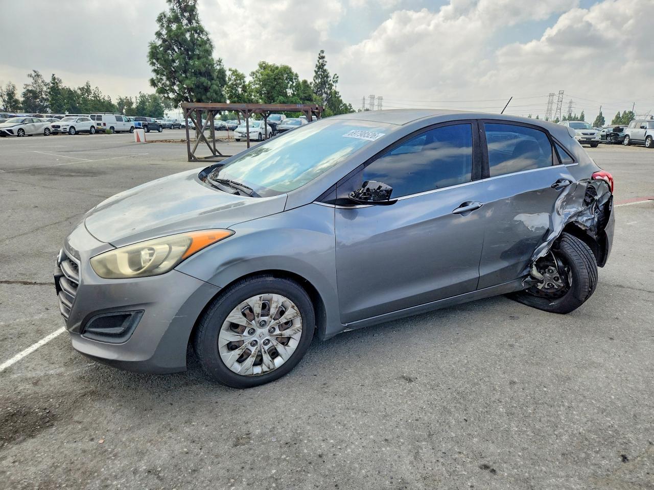 2017 Hyundai Elantra, Base