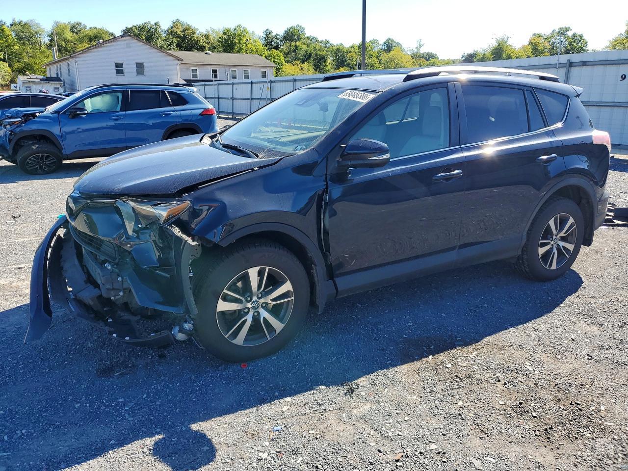 2018 Toyota RAV4, Xle