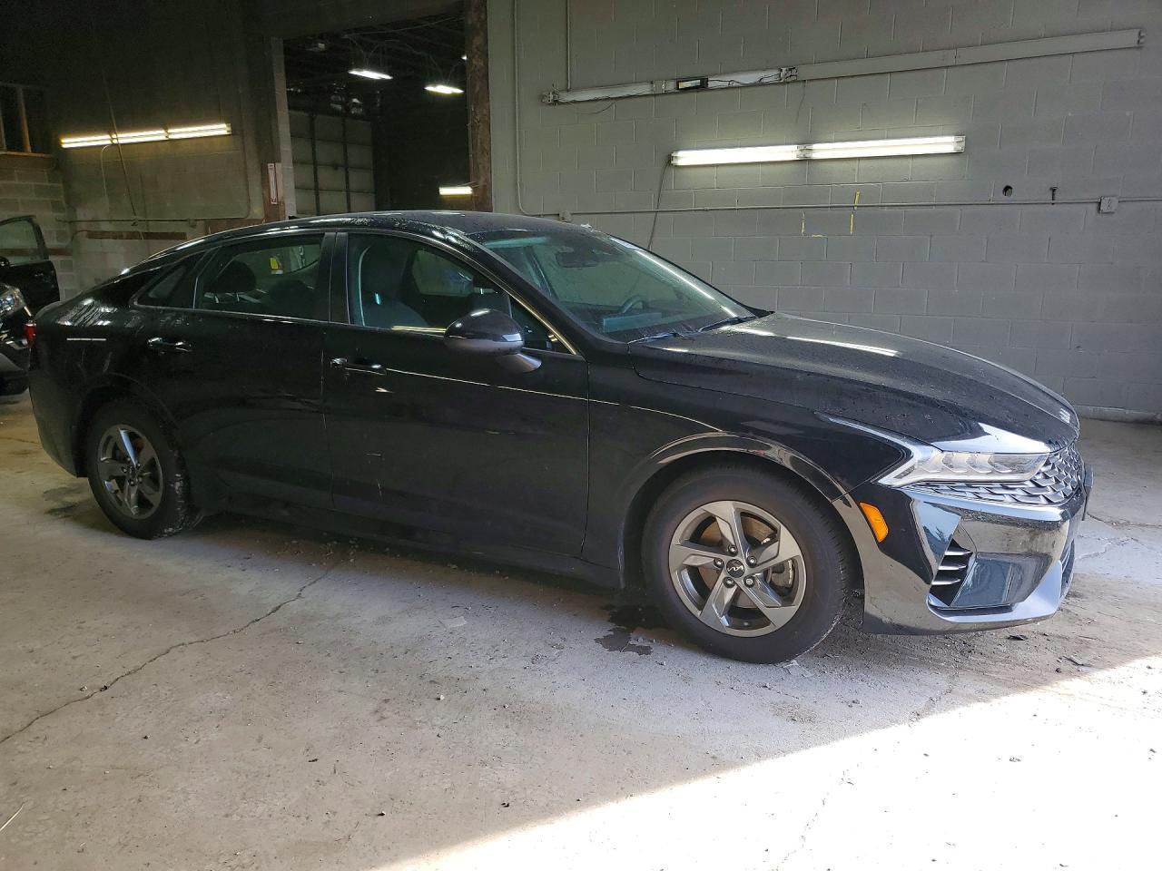 2022 KIA K5, Lxs