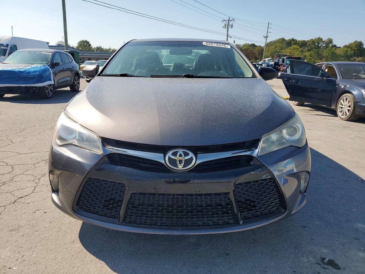 2017 Toyota Camry, SE