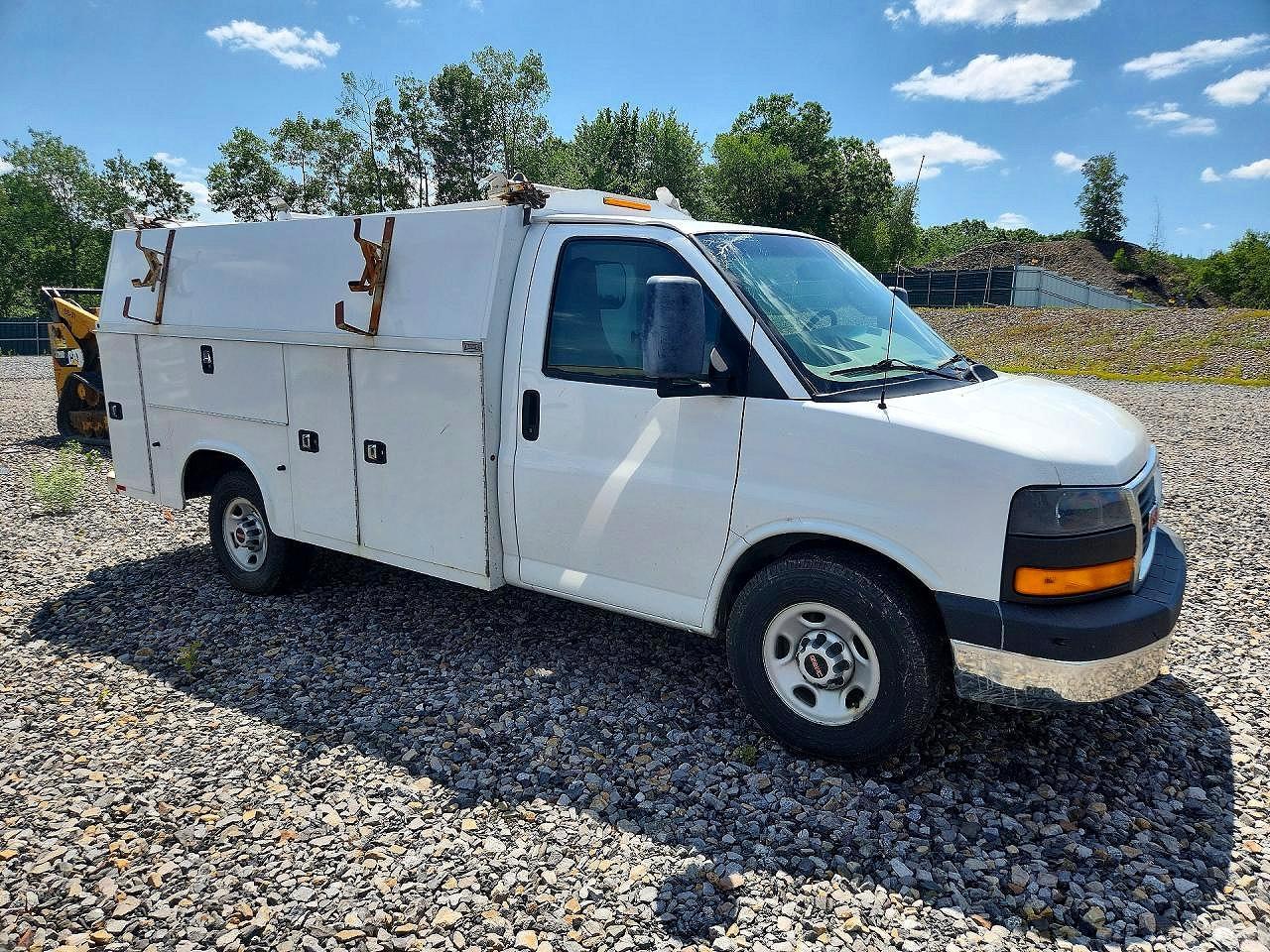 2016 GMC Savana, Cutaway G4500