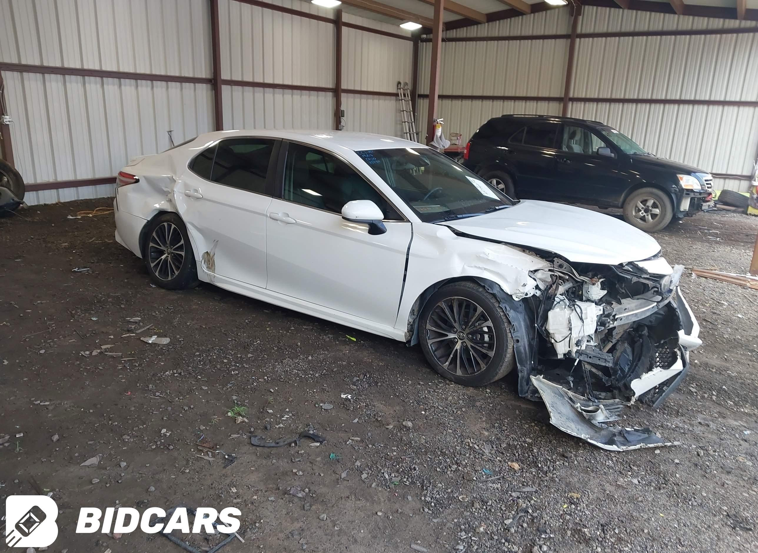 2018 Toyota Camry, SE