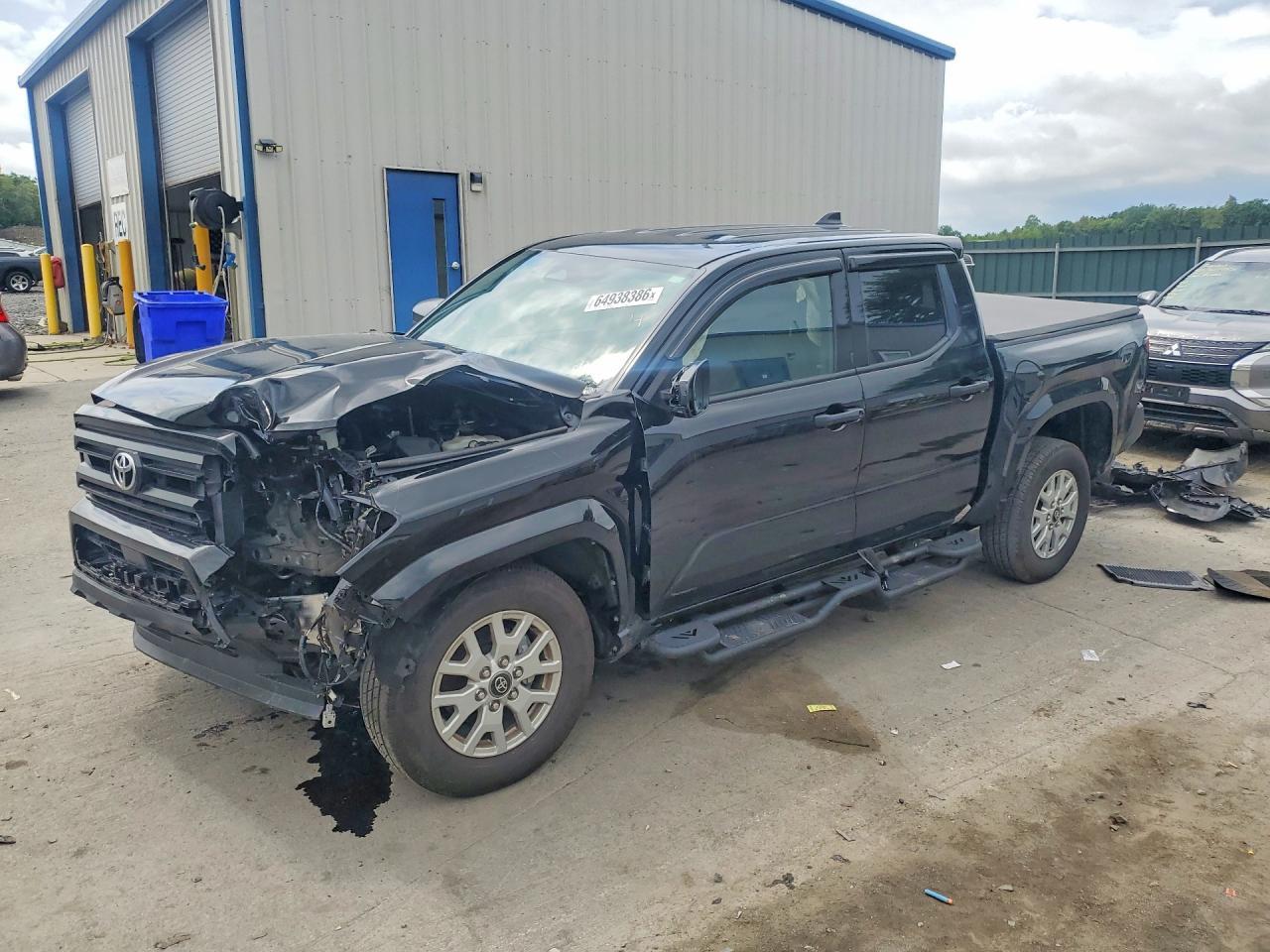 2025 Toyota Tacoma, SR