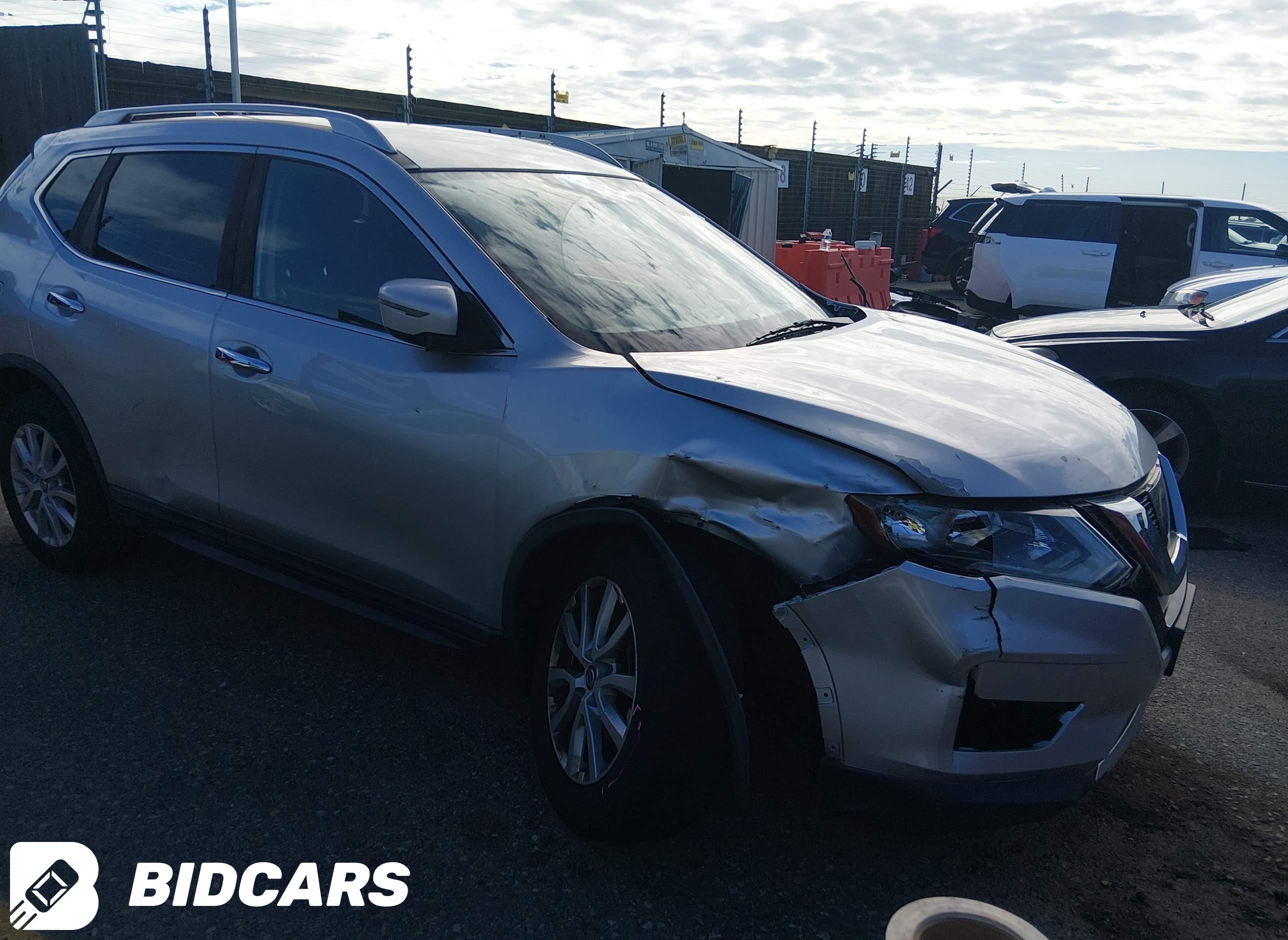2017 Nissan Rogue, SV