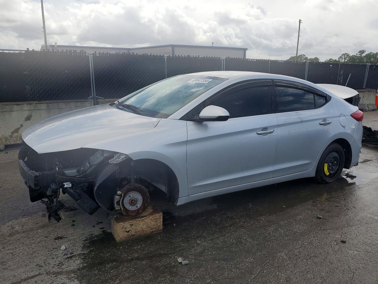 2018 Hyundai Elantra, Sel