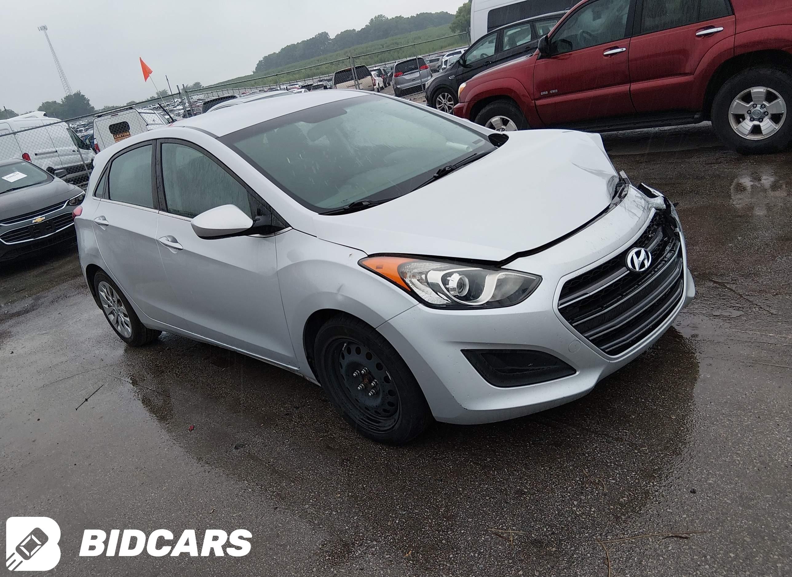 2017 Hyundai Elantra, GT