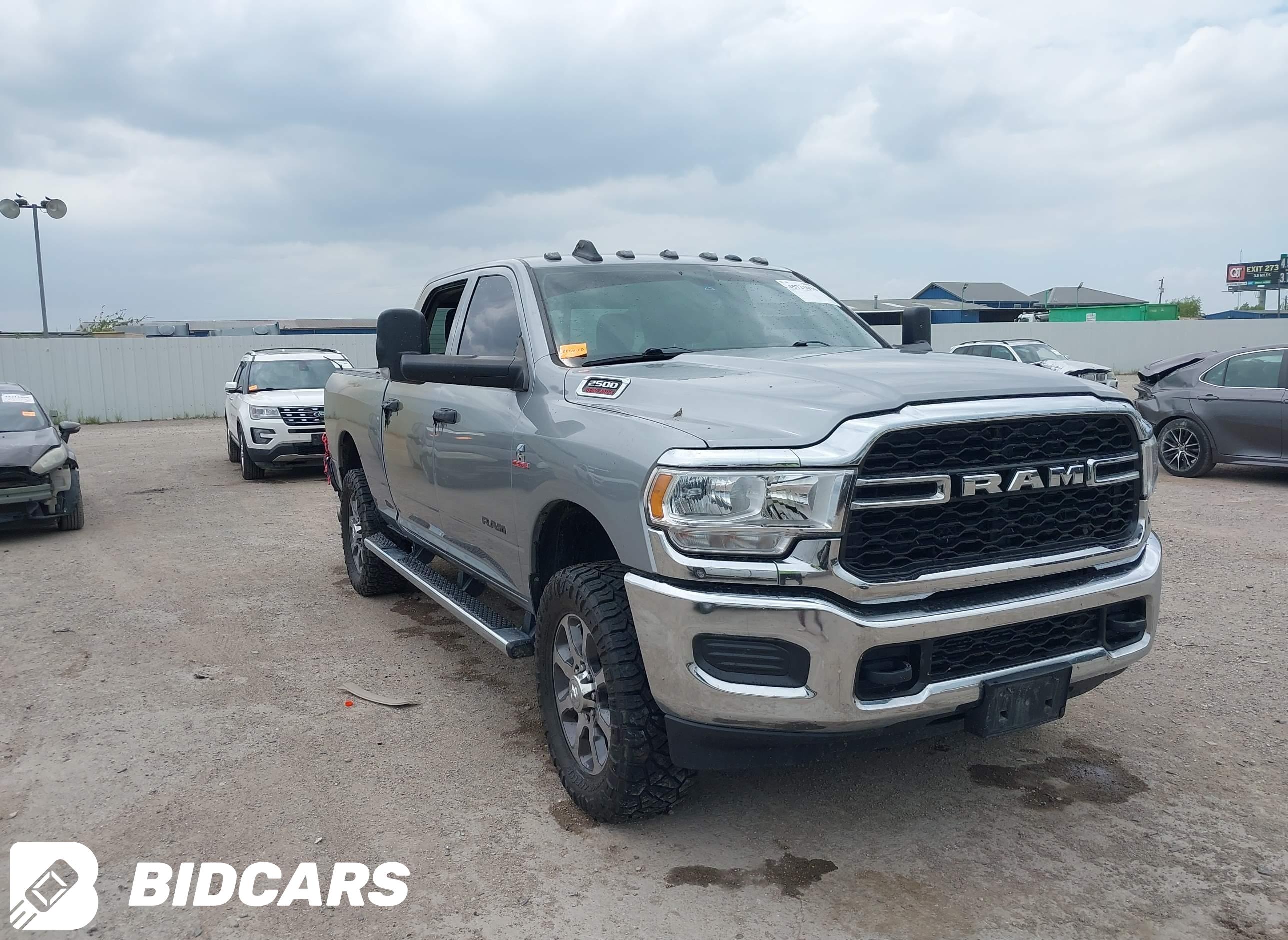 2020 RAM 2500, Tradesman  4X4...