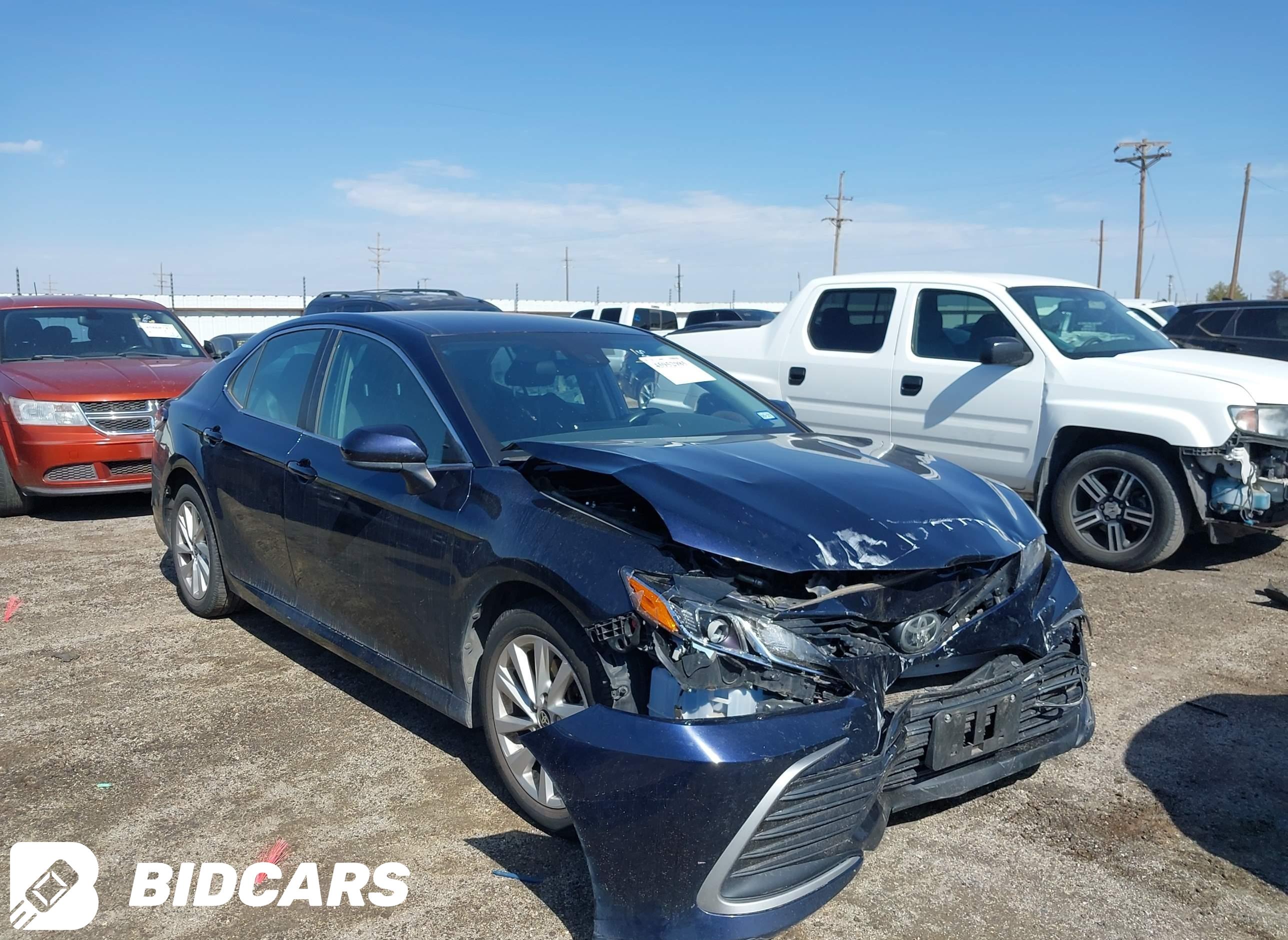 2021 Toyota Camry, LE