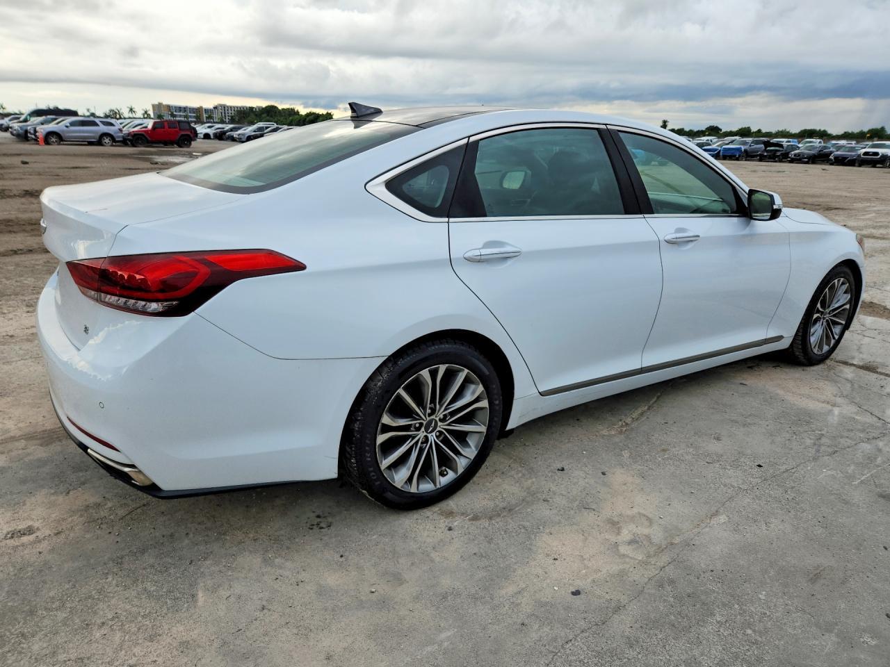 2015 Hyundai Genesis, 3.8L