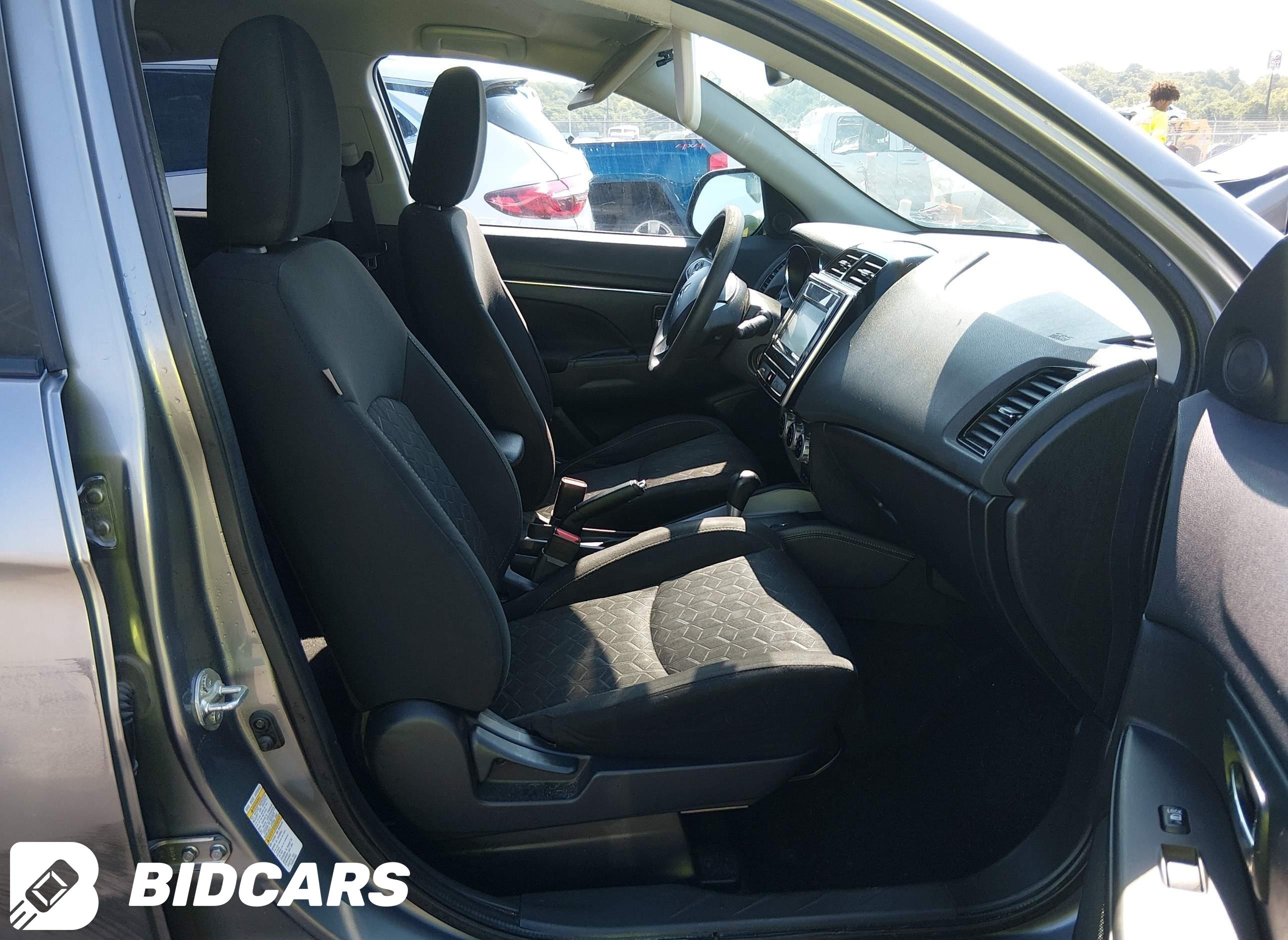 2020 Mitsubishi Outlander, Sp...