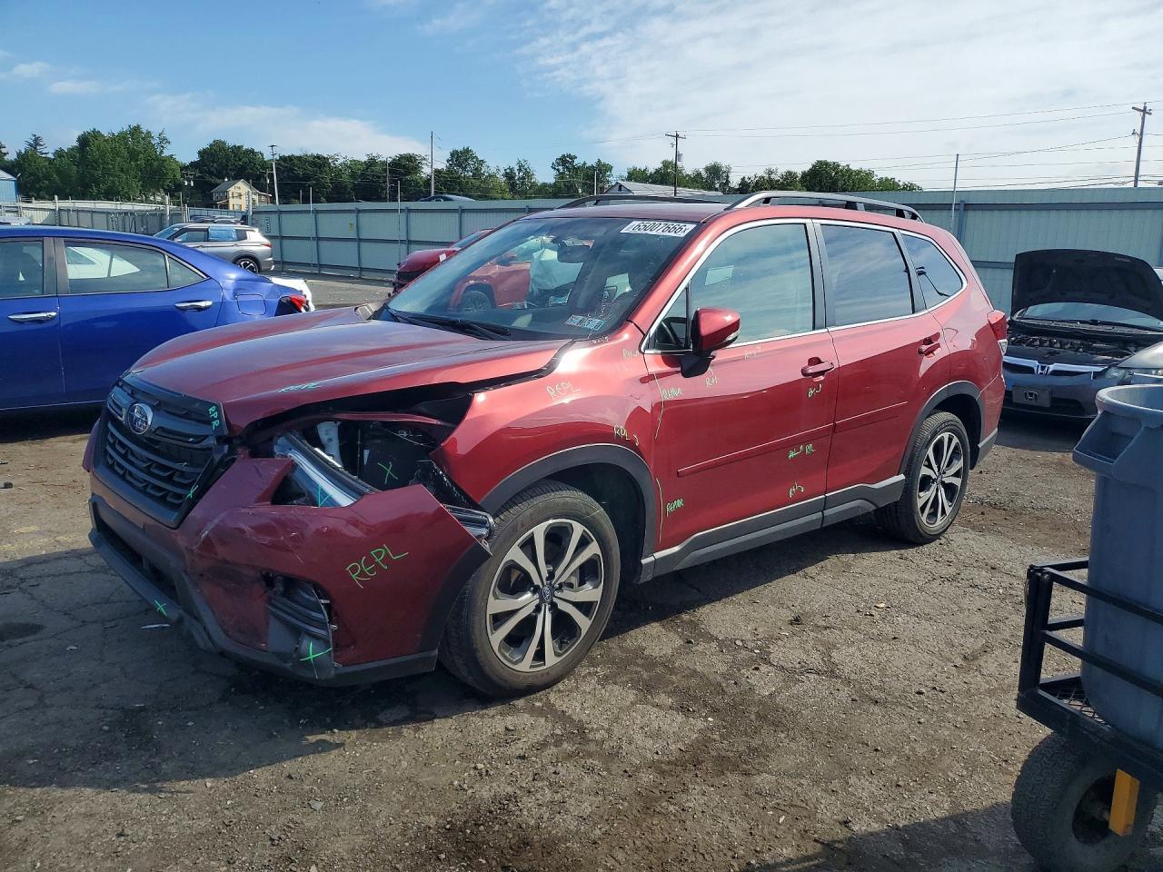 2023 Subaru Forester, Limited