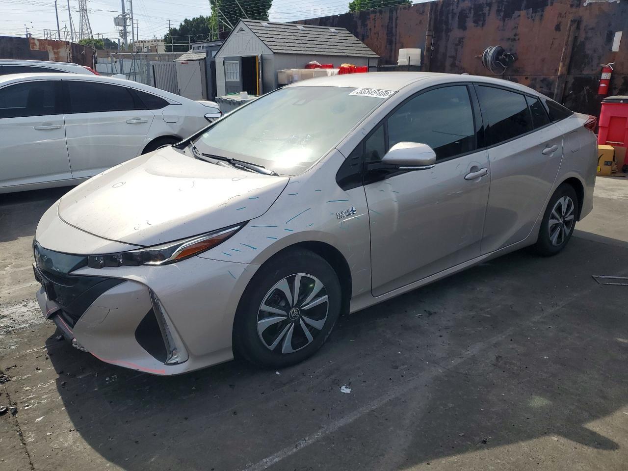 2018 Toyota Prius, Plus