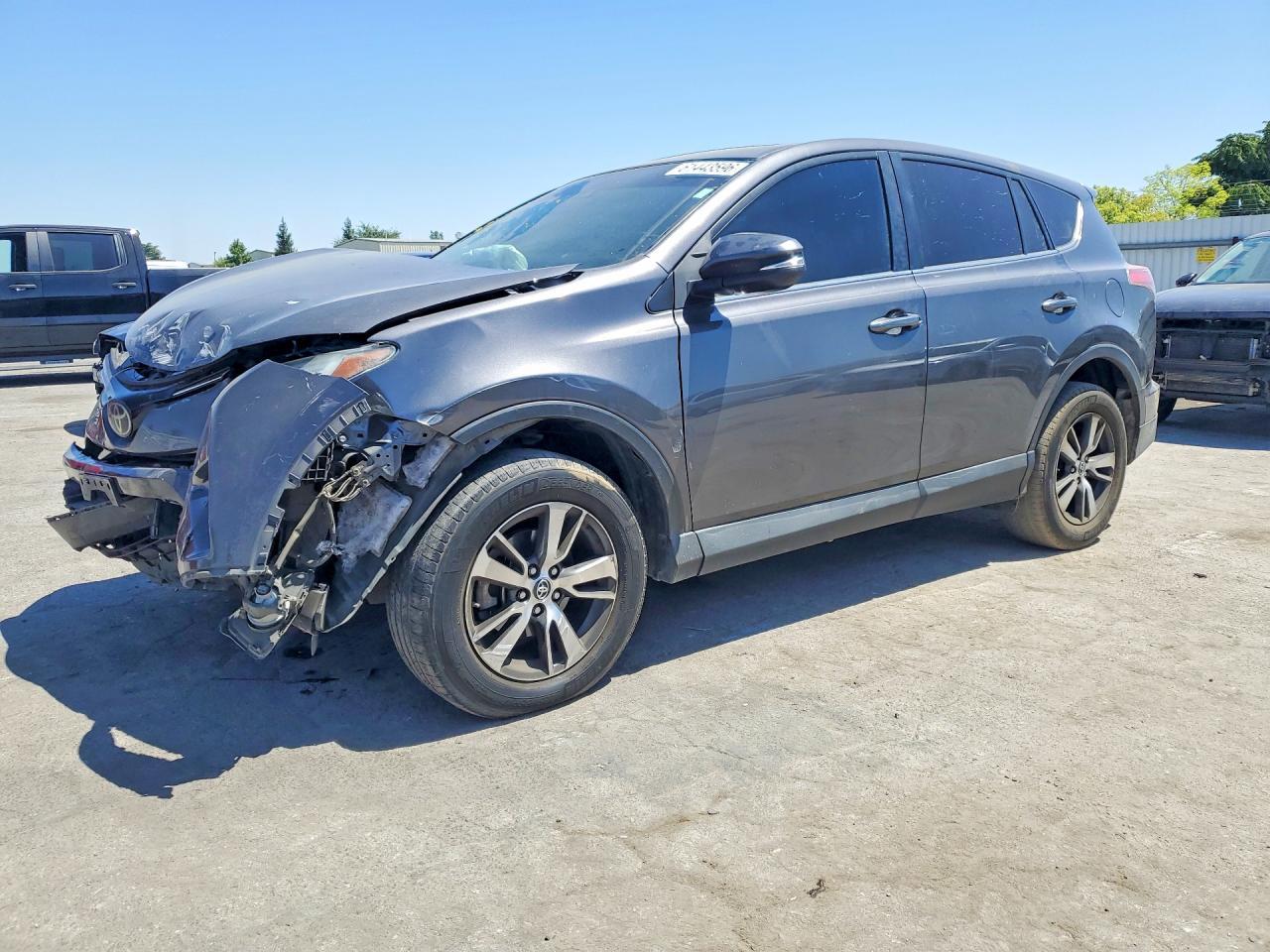 2018 Toyota RAV4, Xle
