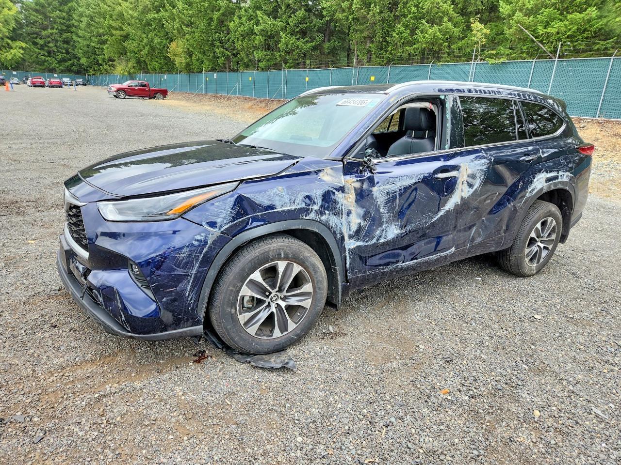 2022 Toyota Highlander, Xle