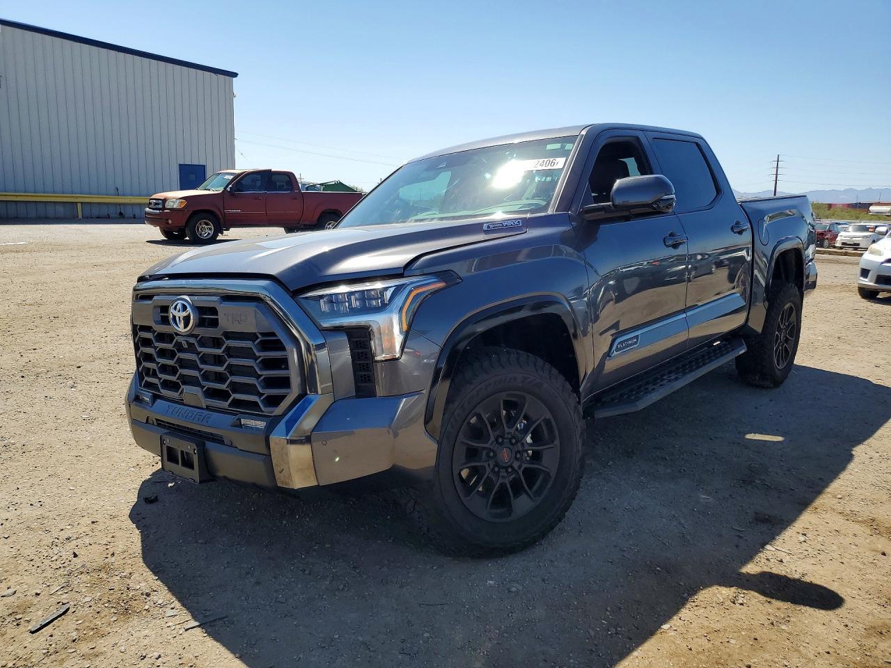 2026 Toyota Tundra, Platinum Hv