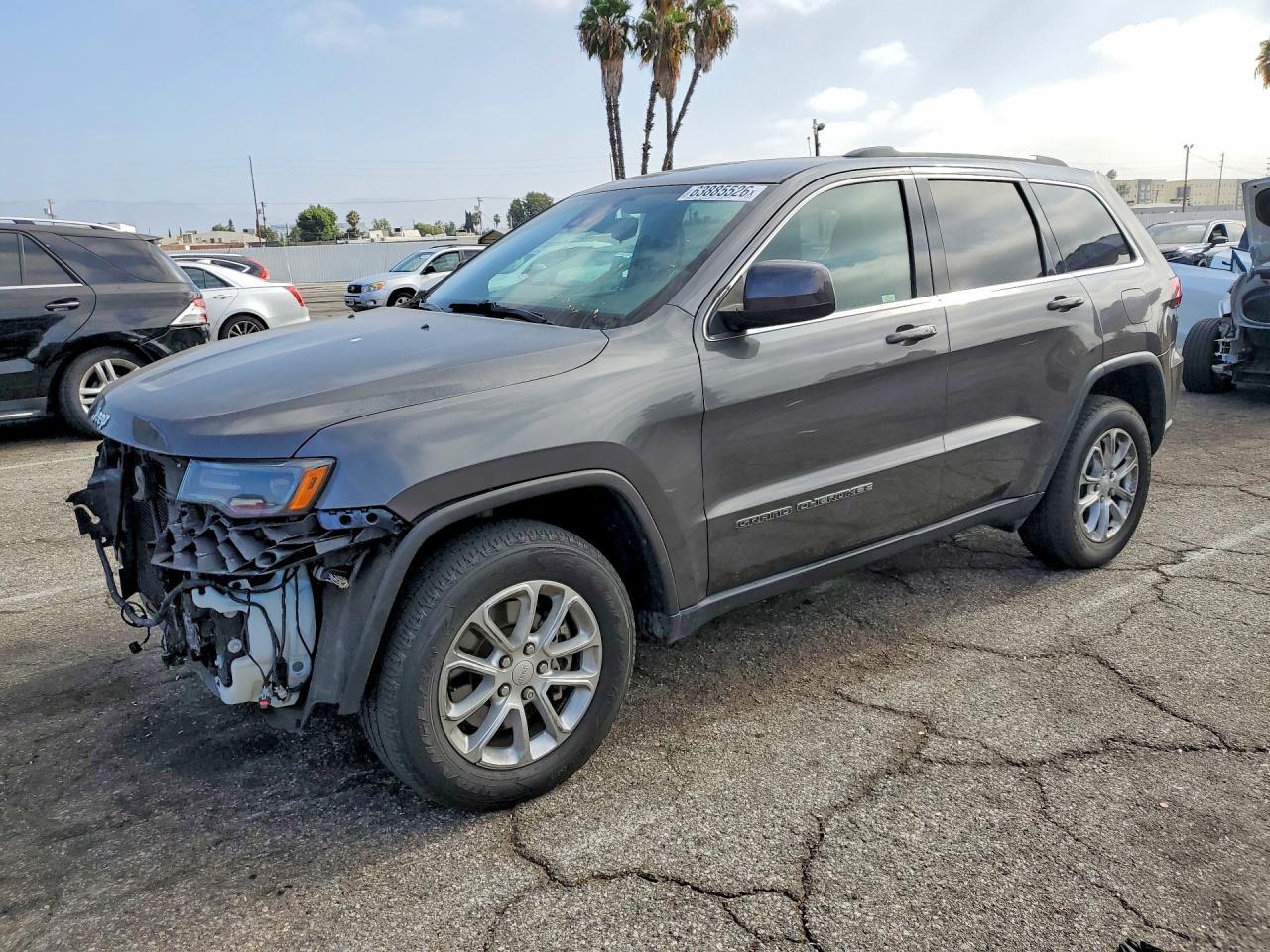 2021 Jeep Grand Cherokee, Laredo