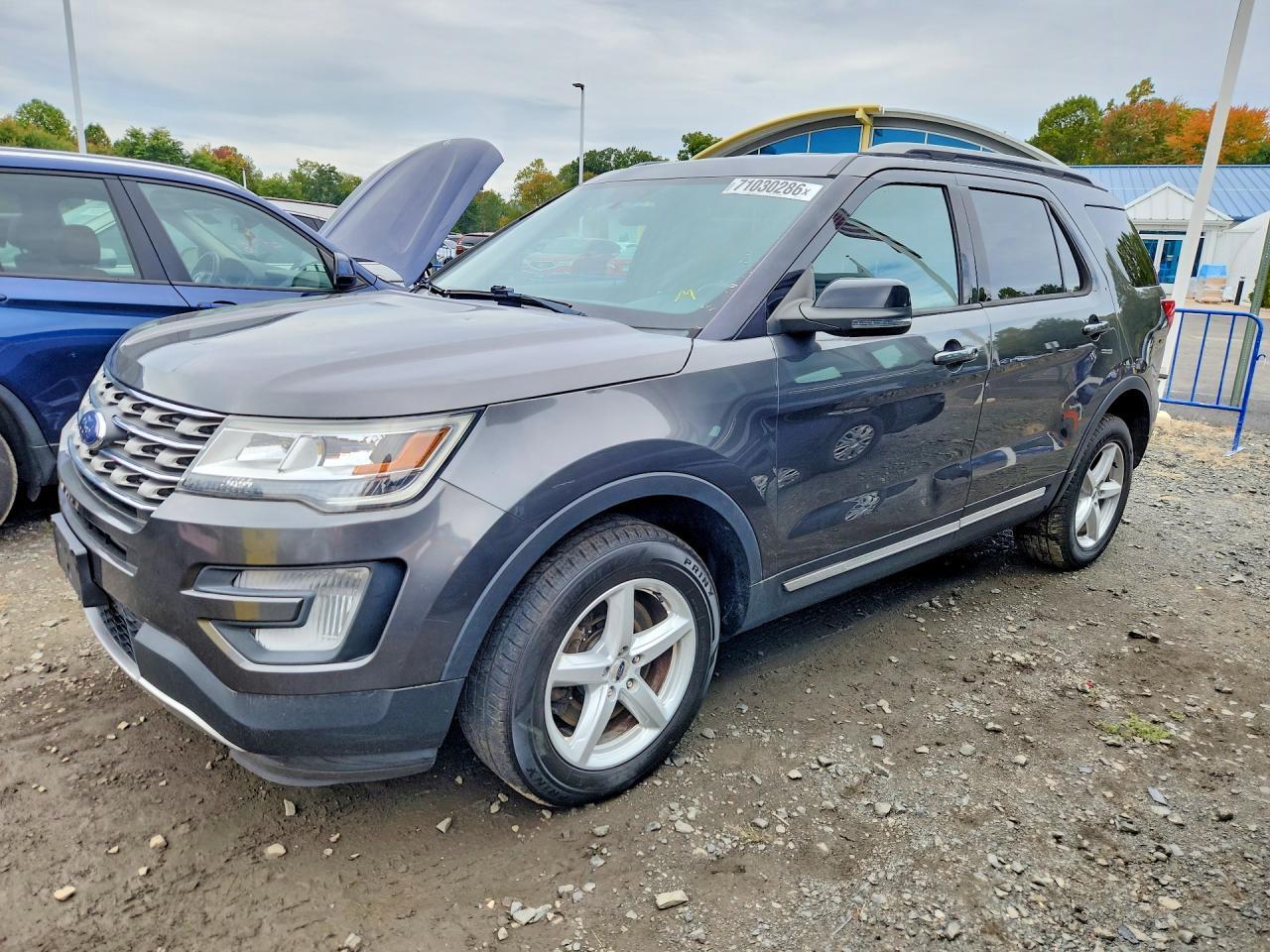 2017 Ford Explorer, Xlt