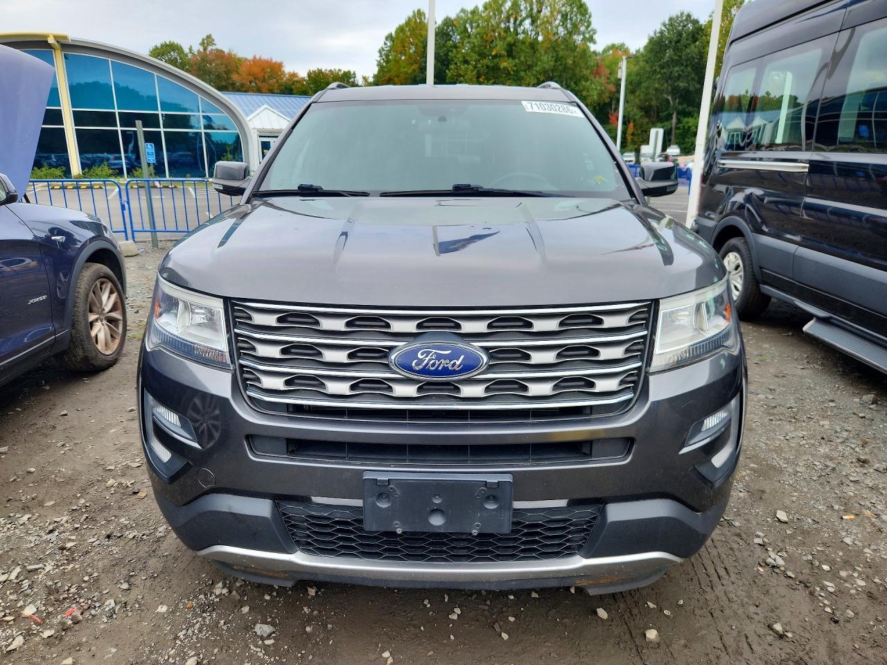 2017 Ford Explorer, Xlt