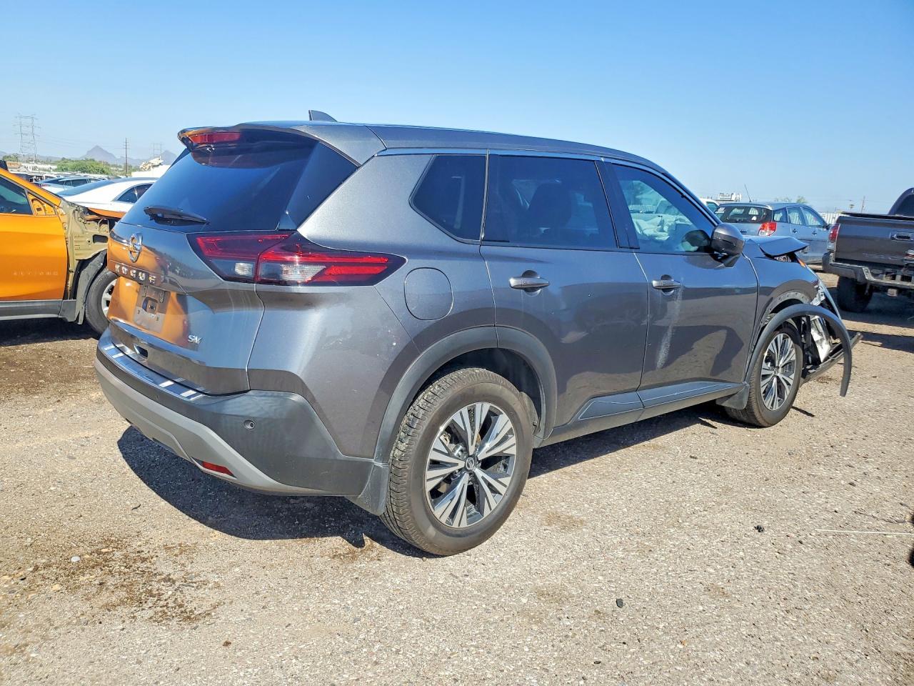 2021 Nissan Rogue, SV