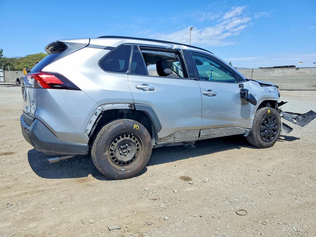 2021 Toyota RAV4, LE