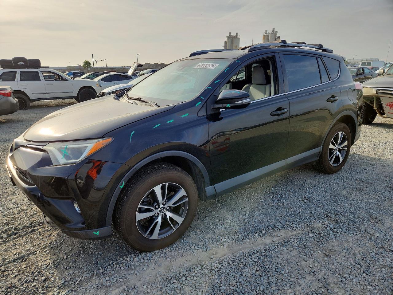 2017 Toyota RAV4, Xle