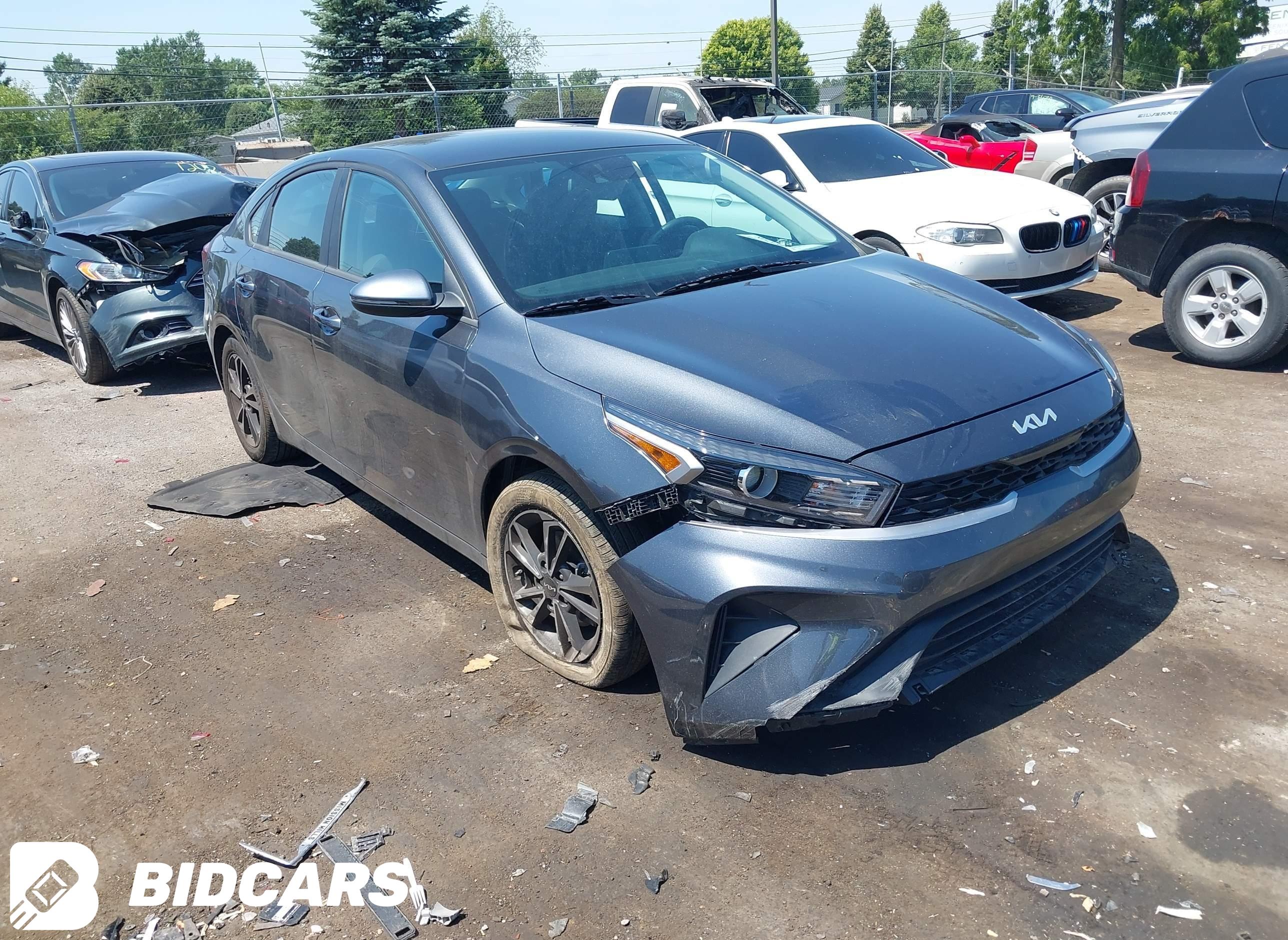 2024 KIA Forte, Lxs