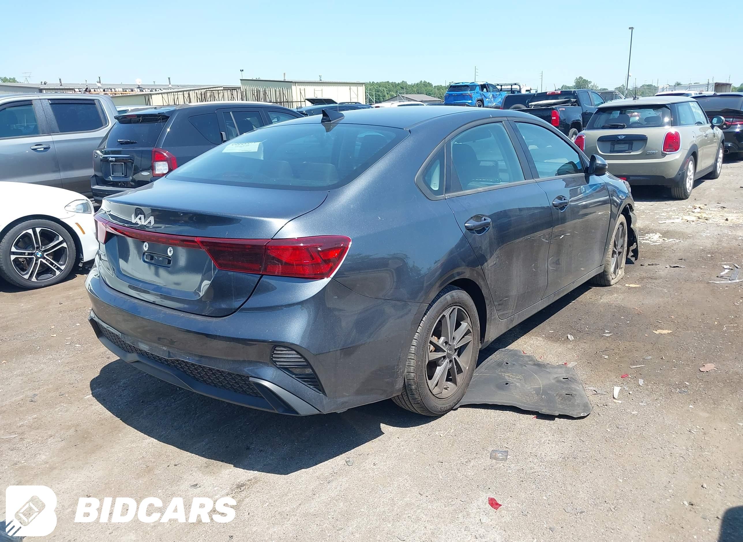 2024 KIA Forte, Lxs