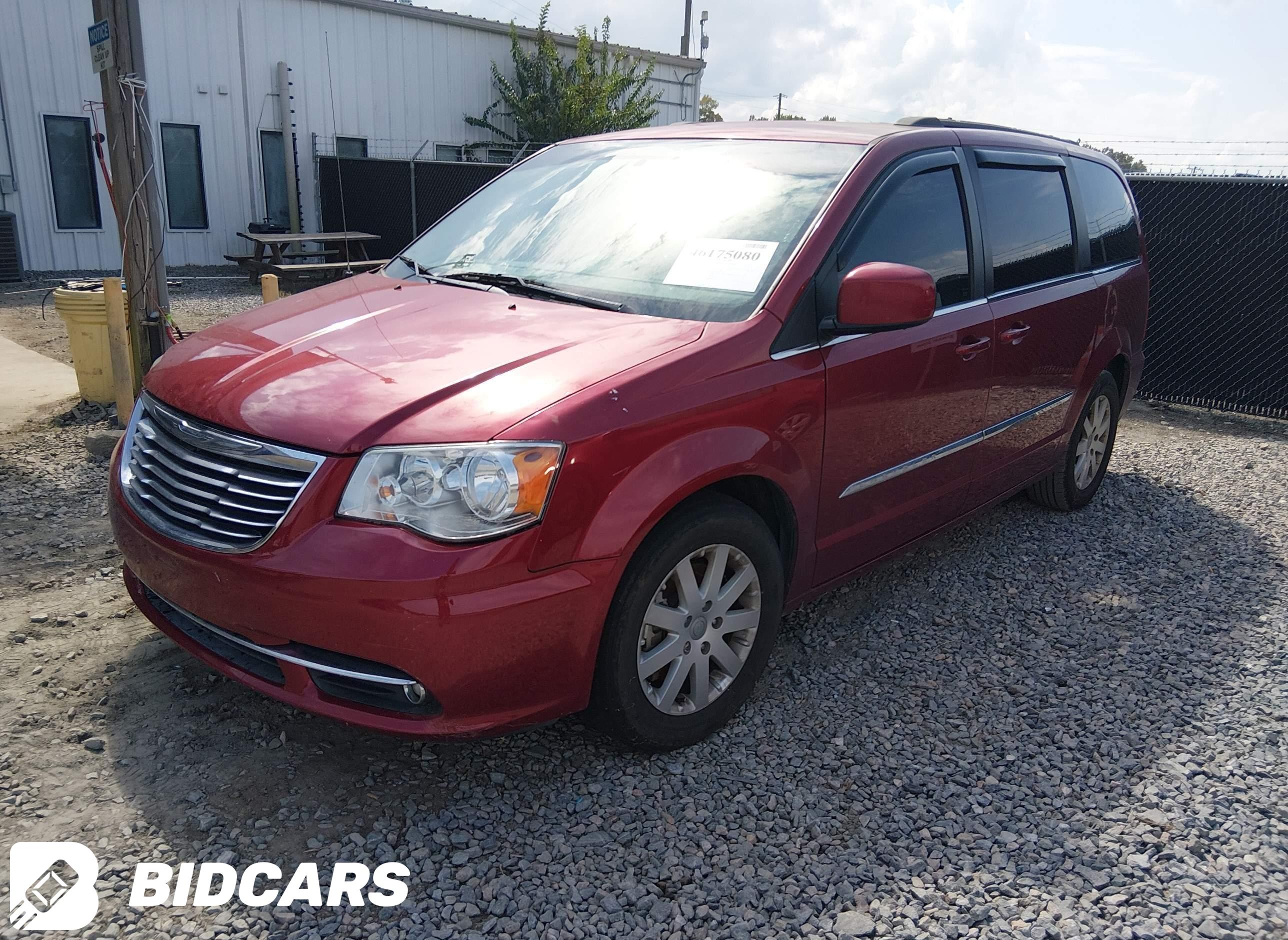 2016 Chrysler Town and Countr...