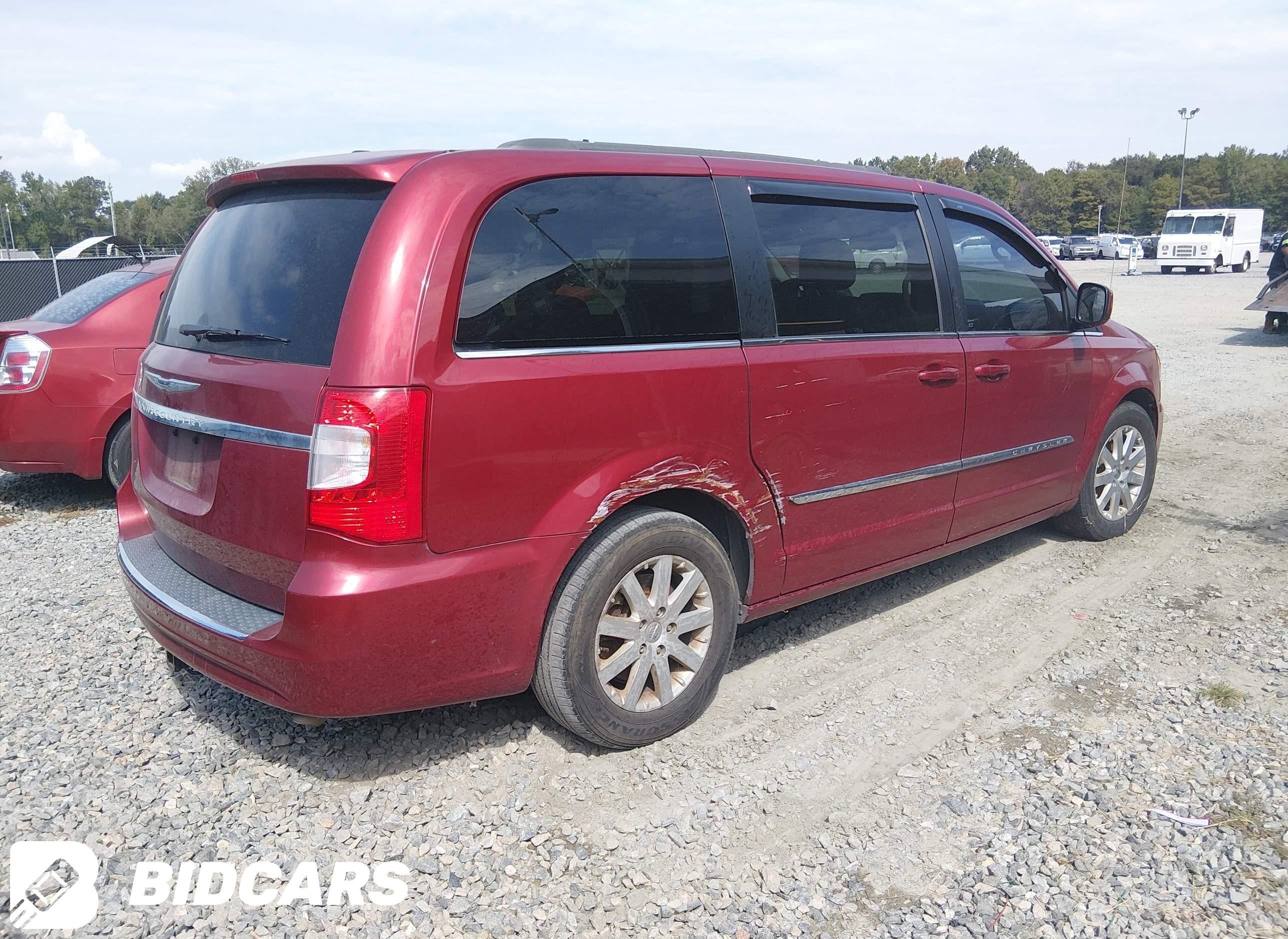 2016 Chrysler Town and Countr...